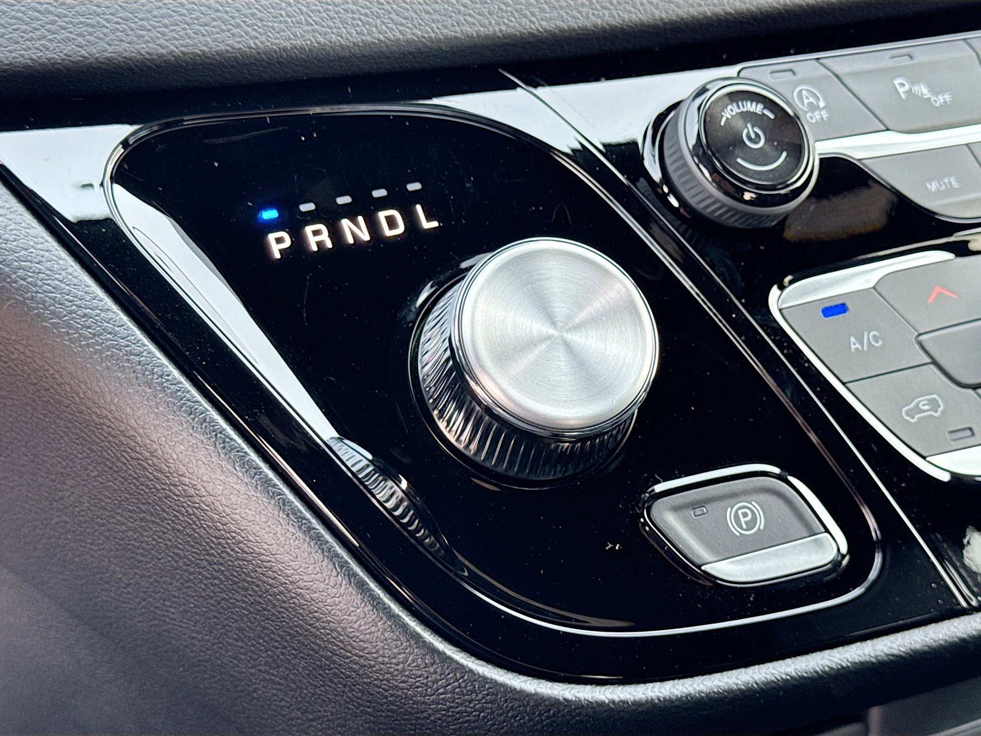 2026 Chrysler Voyager LX - Photo 20