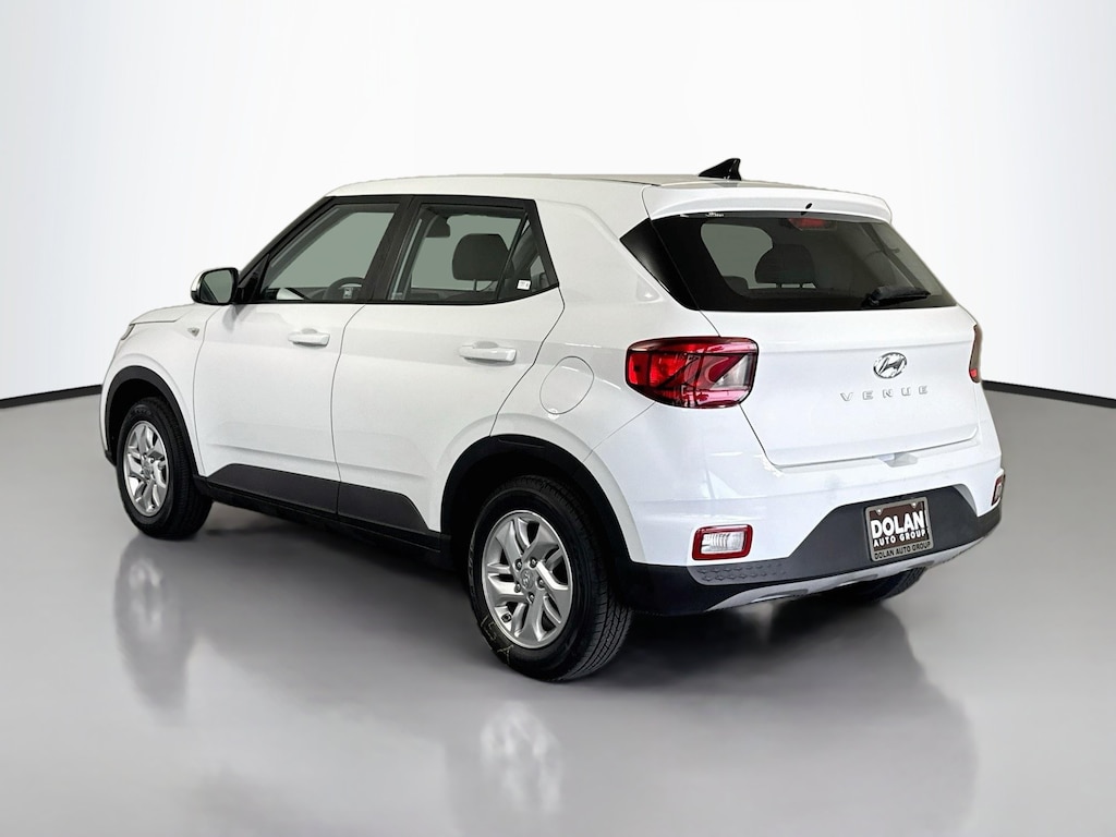 Used 2021 Hyundai Venue SE Sport Utility