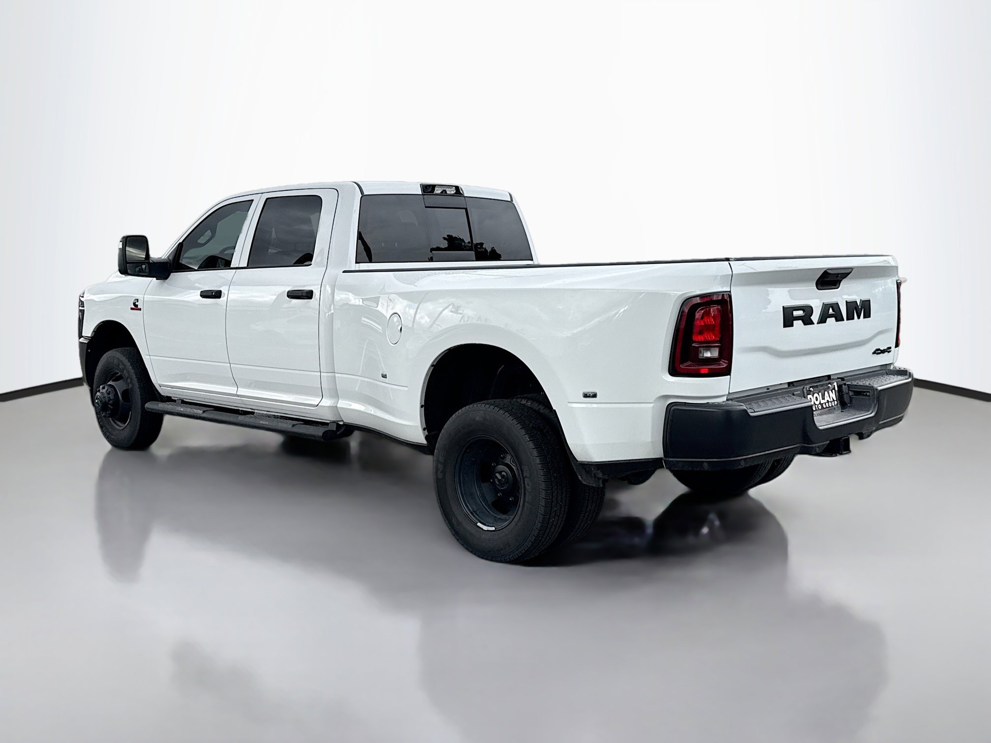 2025 Ram 3500 Tradesman photo 4