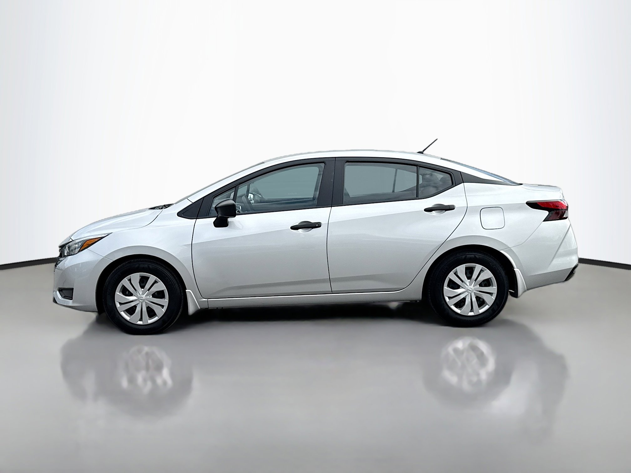 Used 2025 Nissan Versa Sedan S with VIN 3N1CN8DV4SL838396 for sale in Fernley, NV
