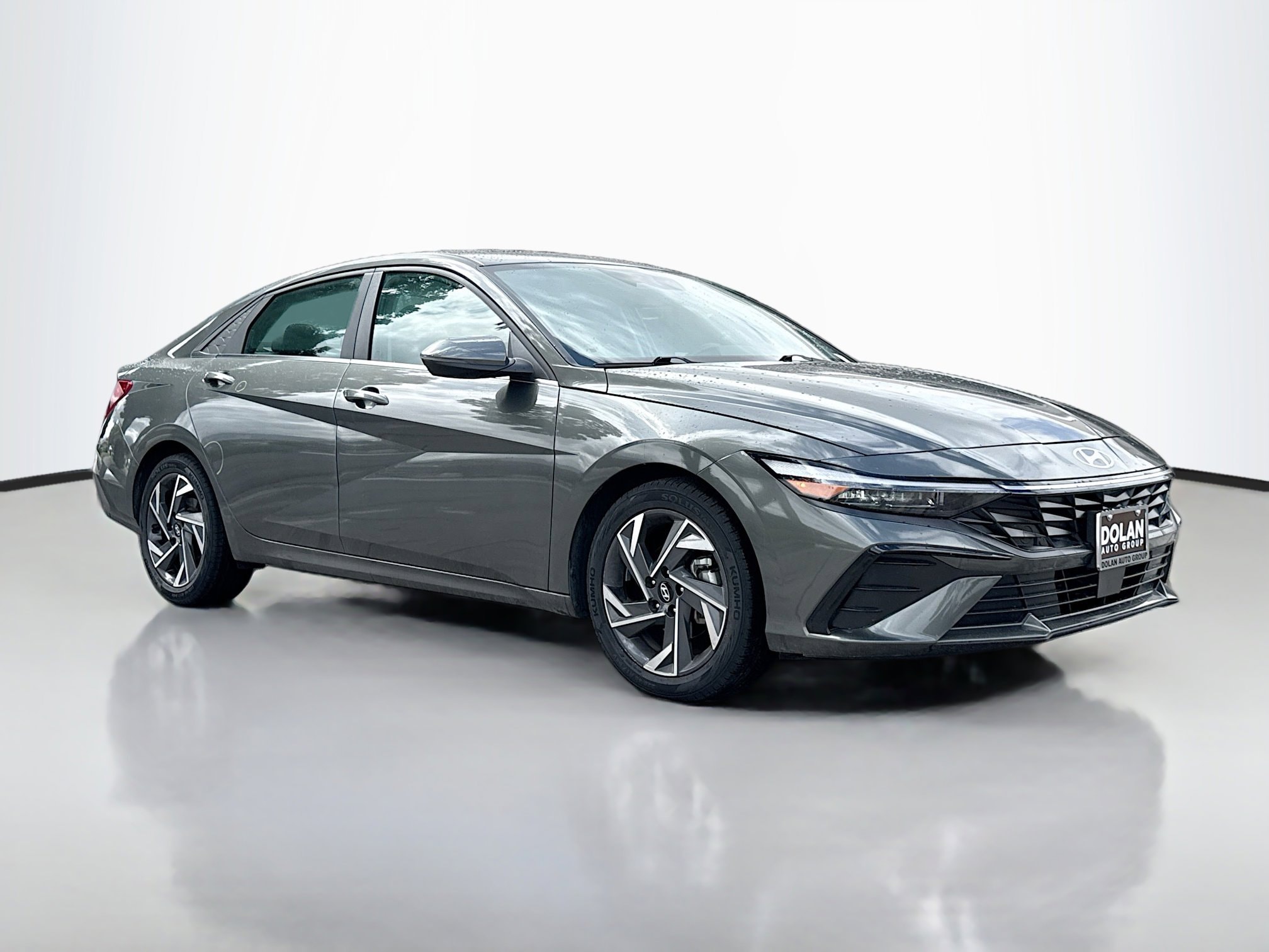 2025 Hyundai Elantra's photo