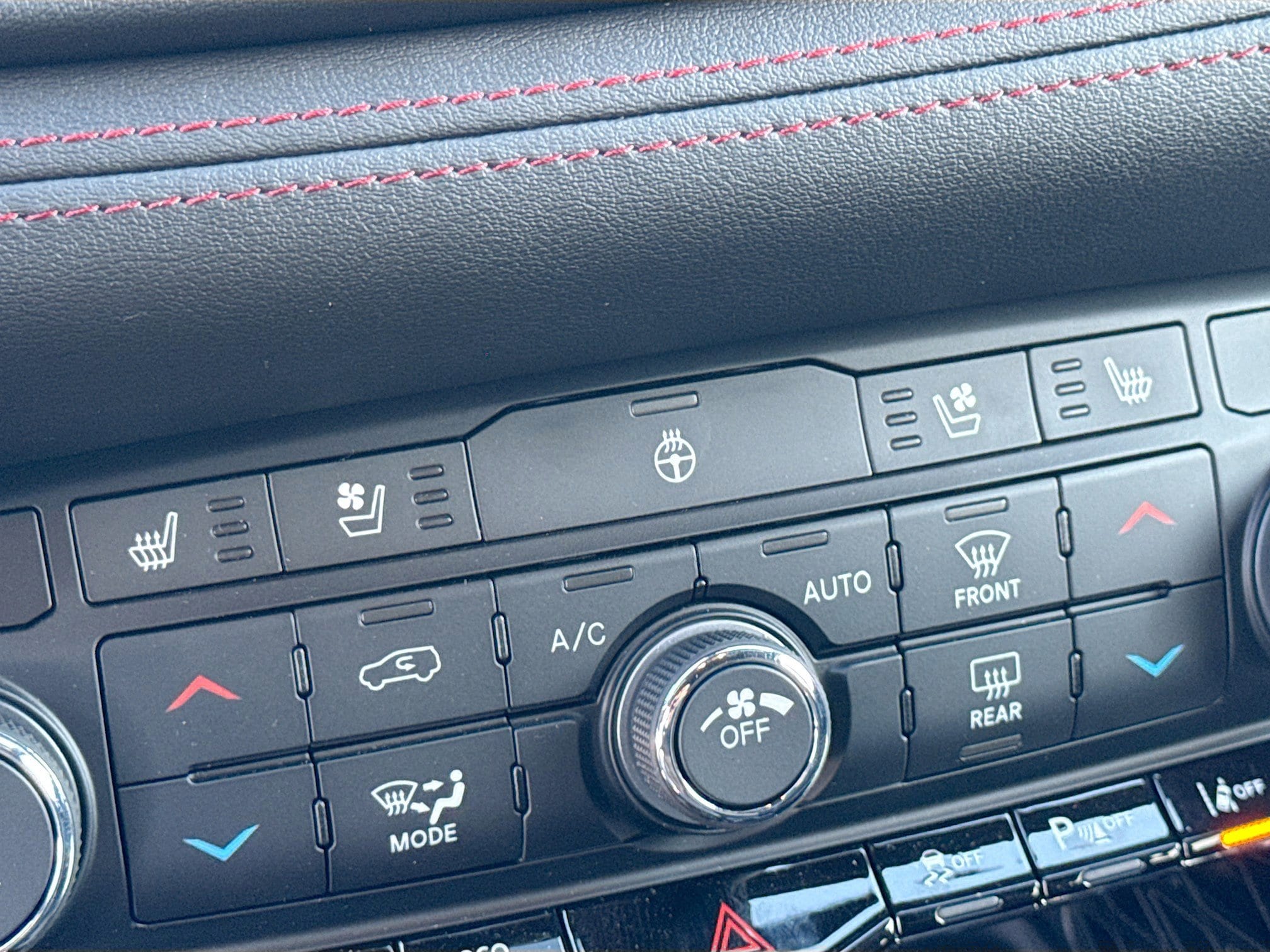 2025 Dodge Durango GT - Photo 38