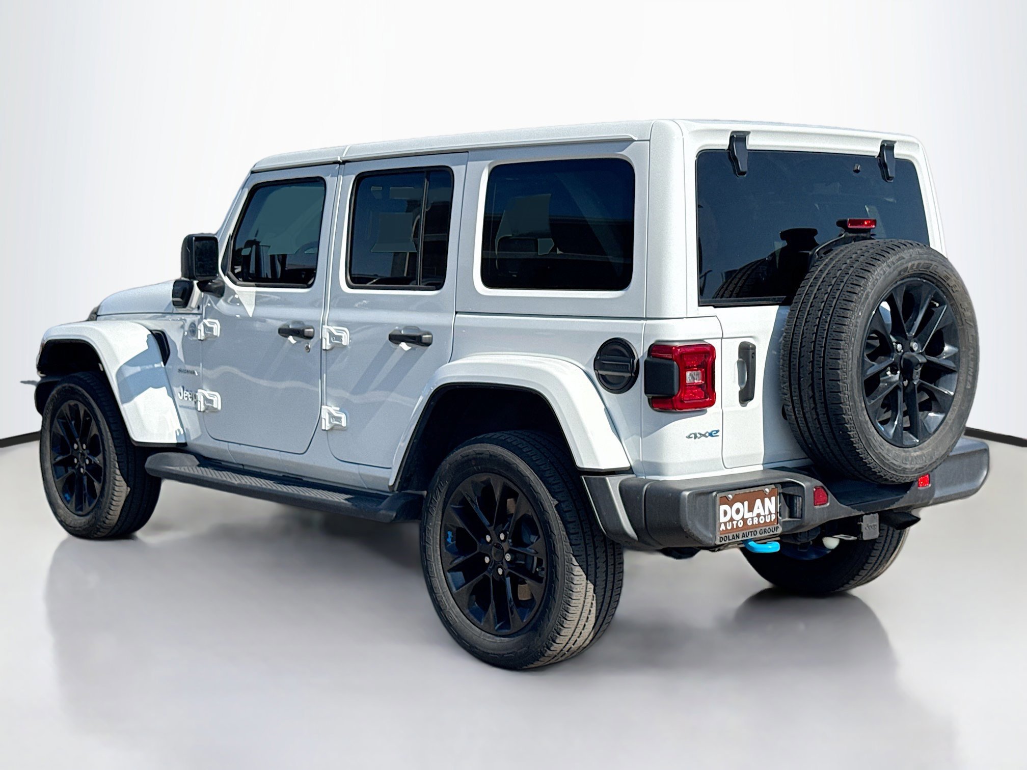 2023 Jeep Wrangler 4xe Sahara photo 3