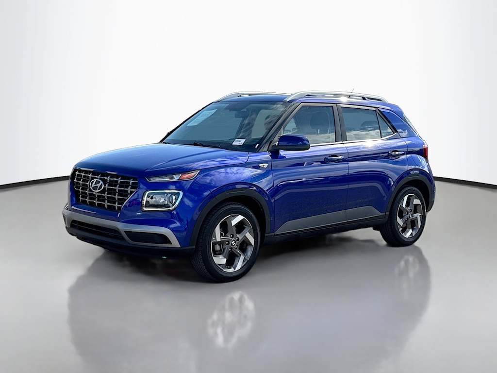 Used 2025 Hyundai Venue SEL Sport Utility