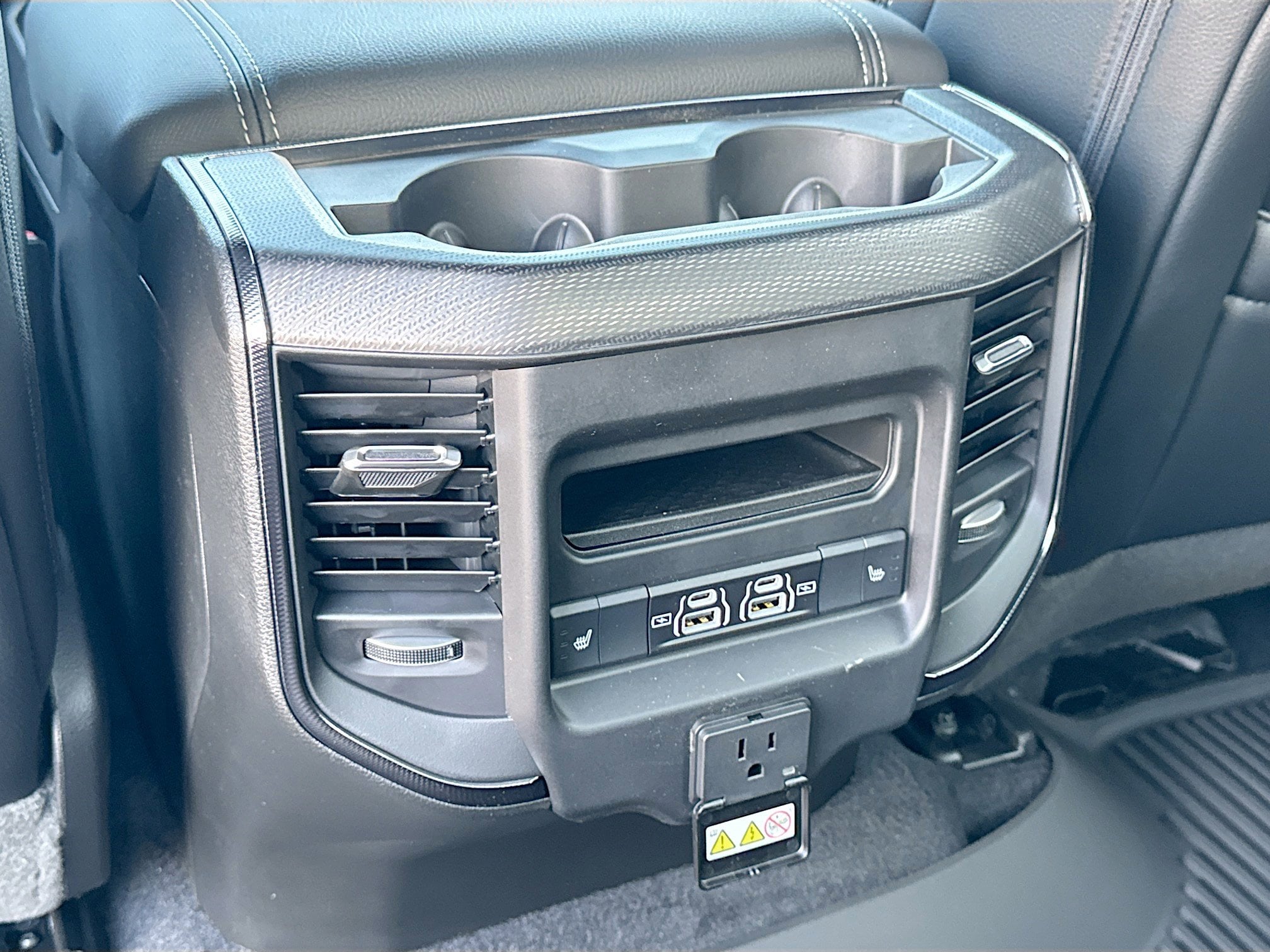 2026 RAM 1500 Rebel - Photo 37