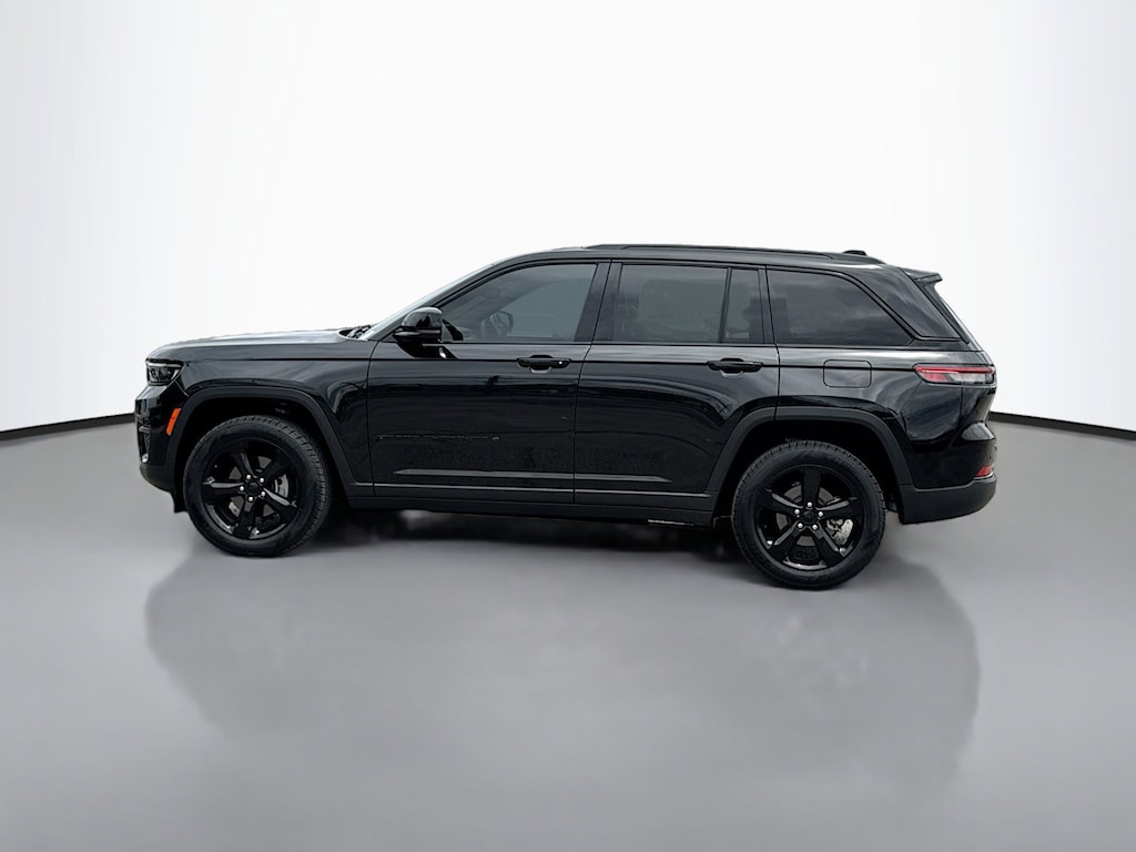 Certified 2023 Jeep Grand Cherokee Laredo Sport Utility