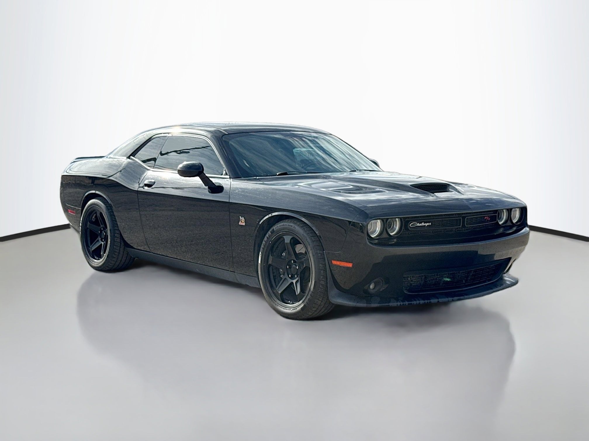 2019 Dodge Challenger 2dr Car 