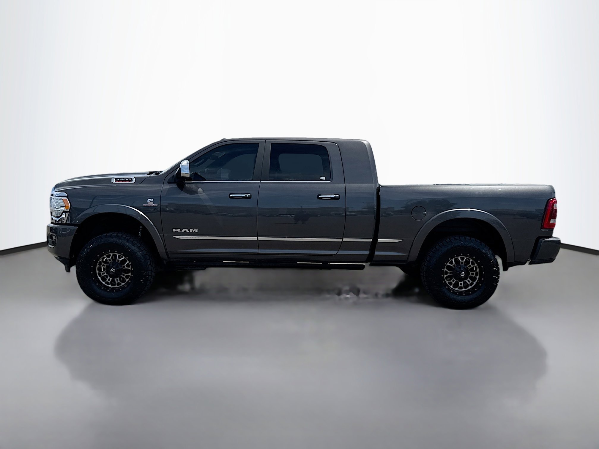 2020 Ram 3500 Limited photo 3