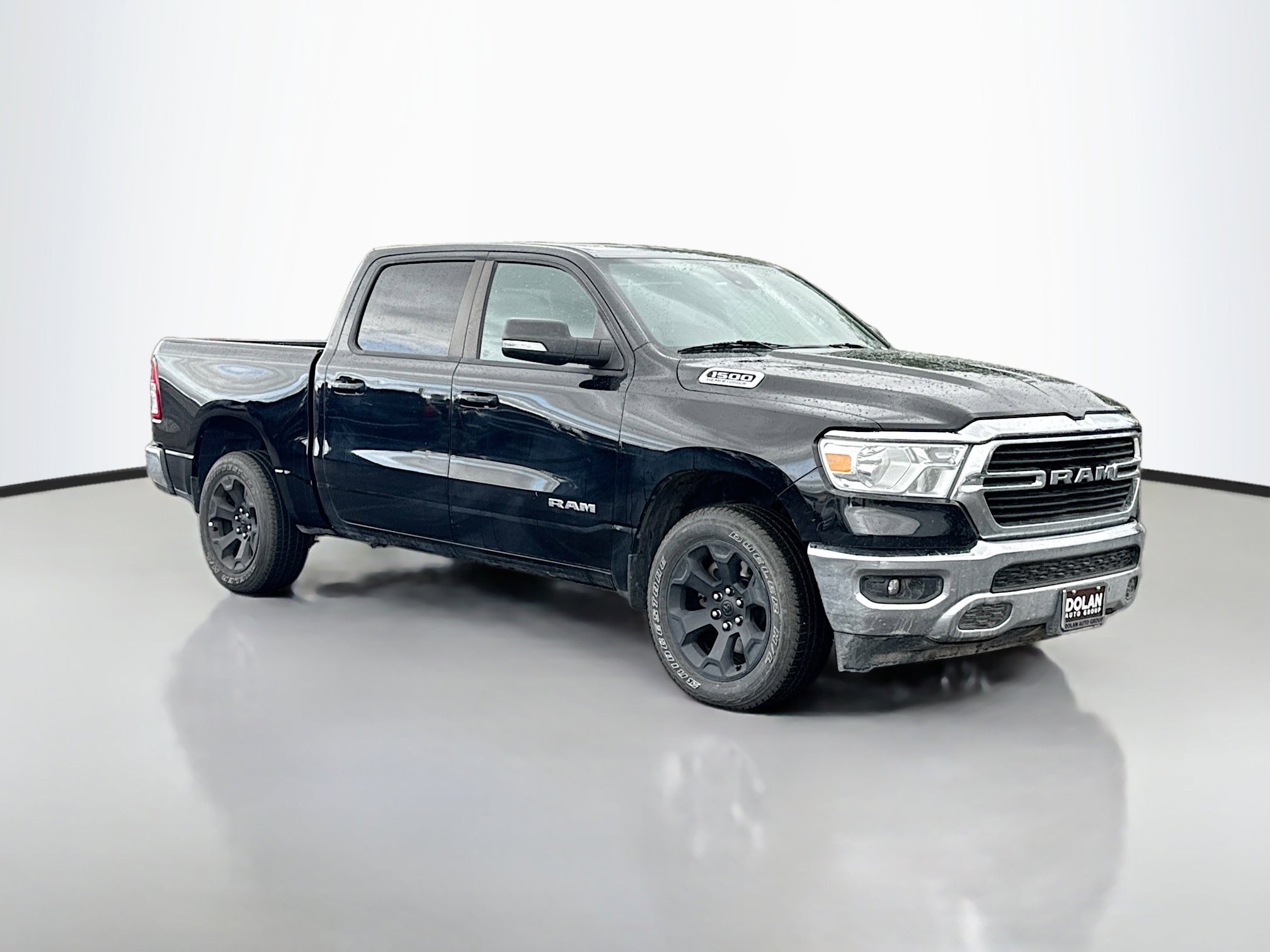 2021 RAM 1500 Big Horn/Lone Star 4x4 Crew Cab 5'7's photo