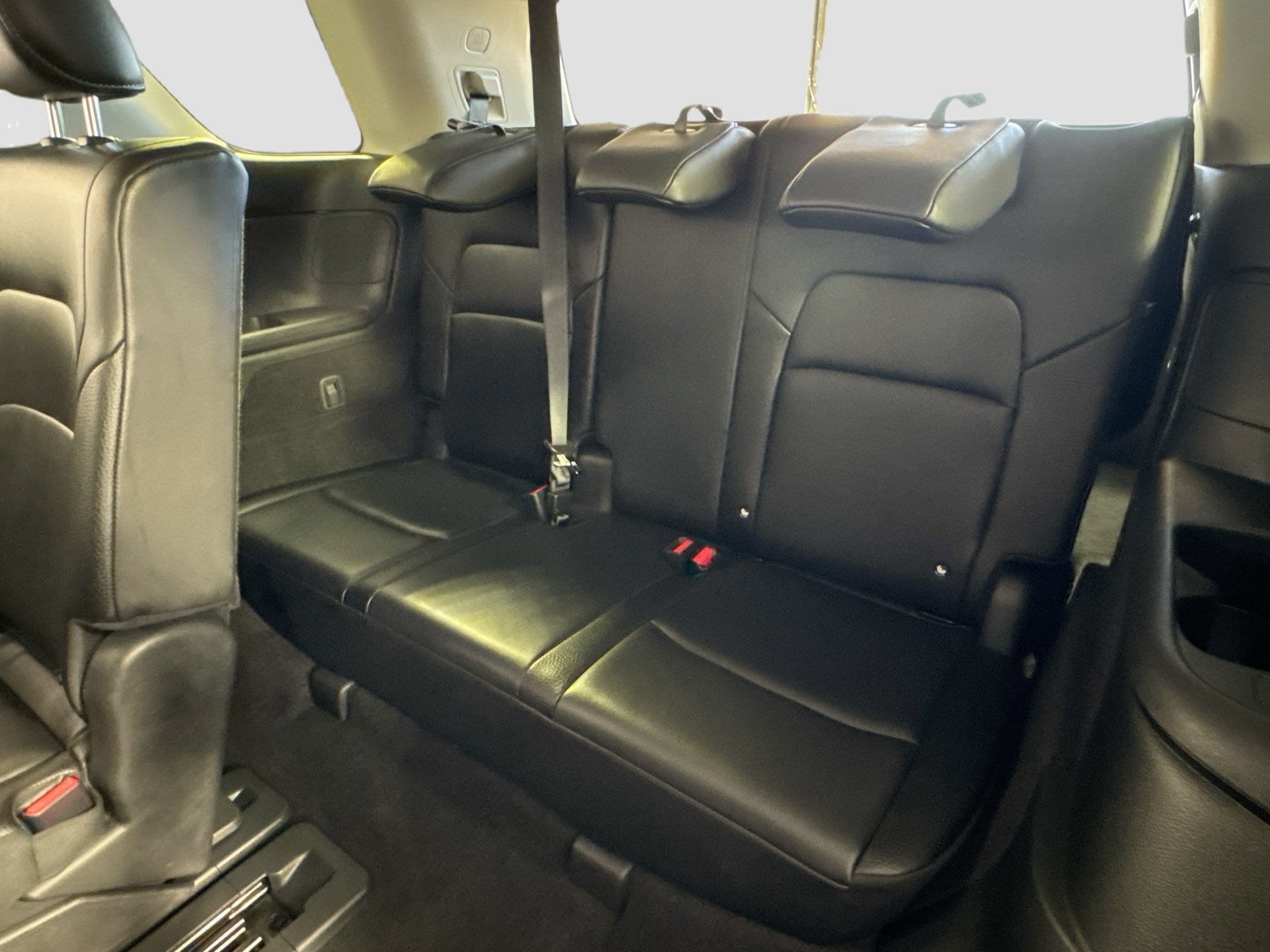 2025 Nissan Pathfinder SL - Photo 9