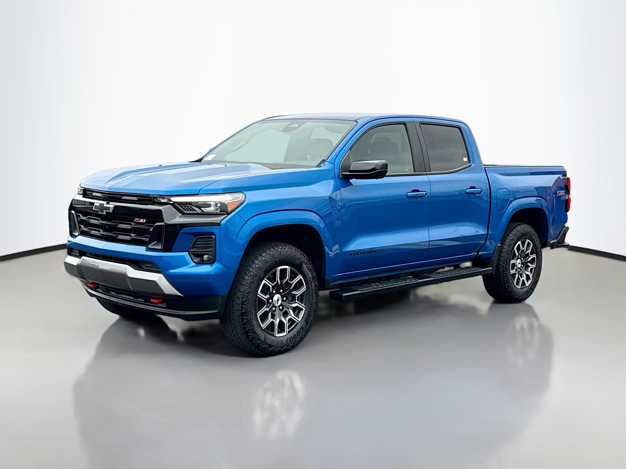 2024 Chevrolet Colorado Z71 photo 2