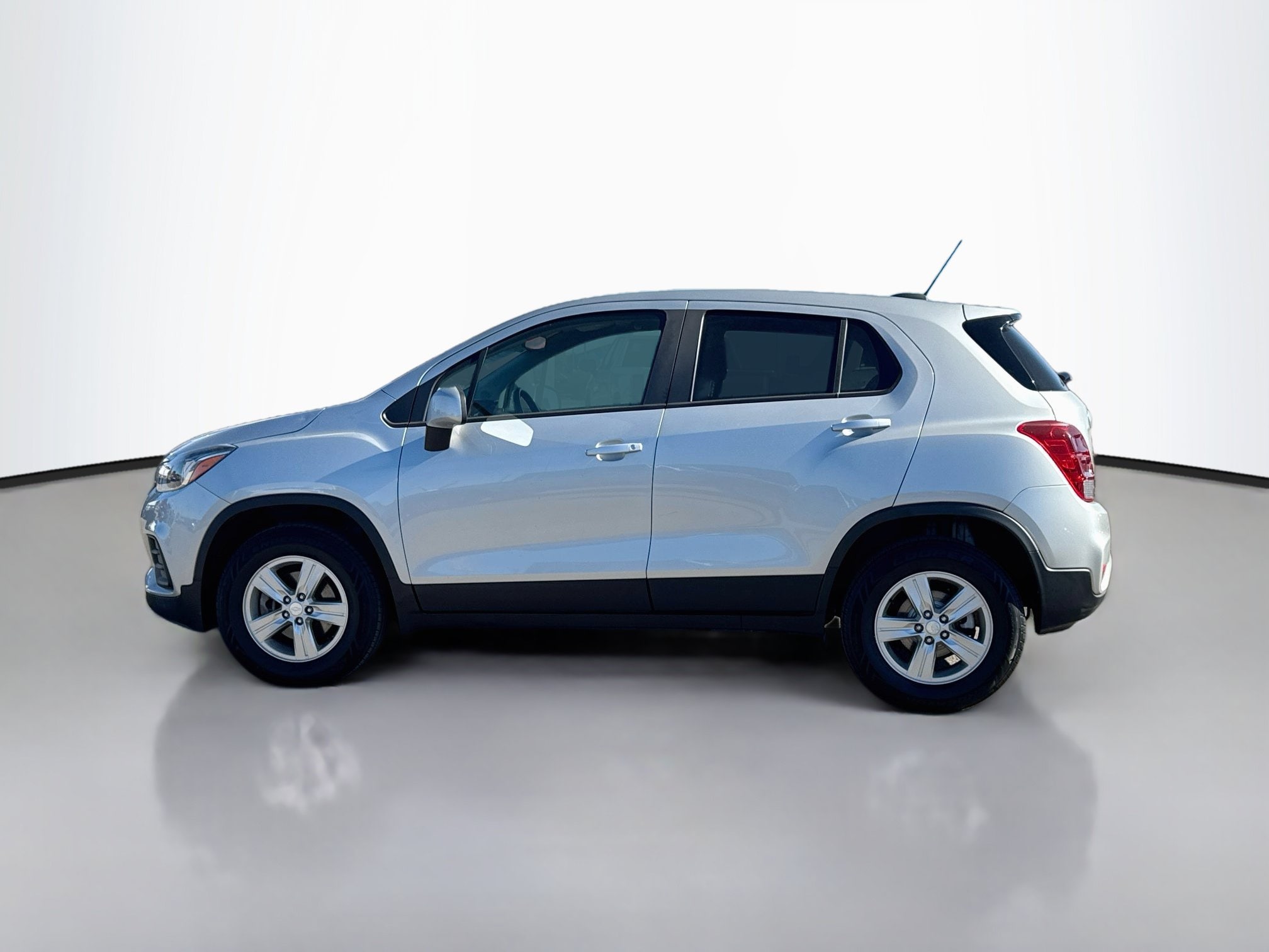 Used 2021 Chevrolet Trax LS with VIN KL7CJNSM9MB373438 for sale in Fernley, NV