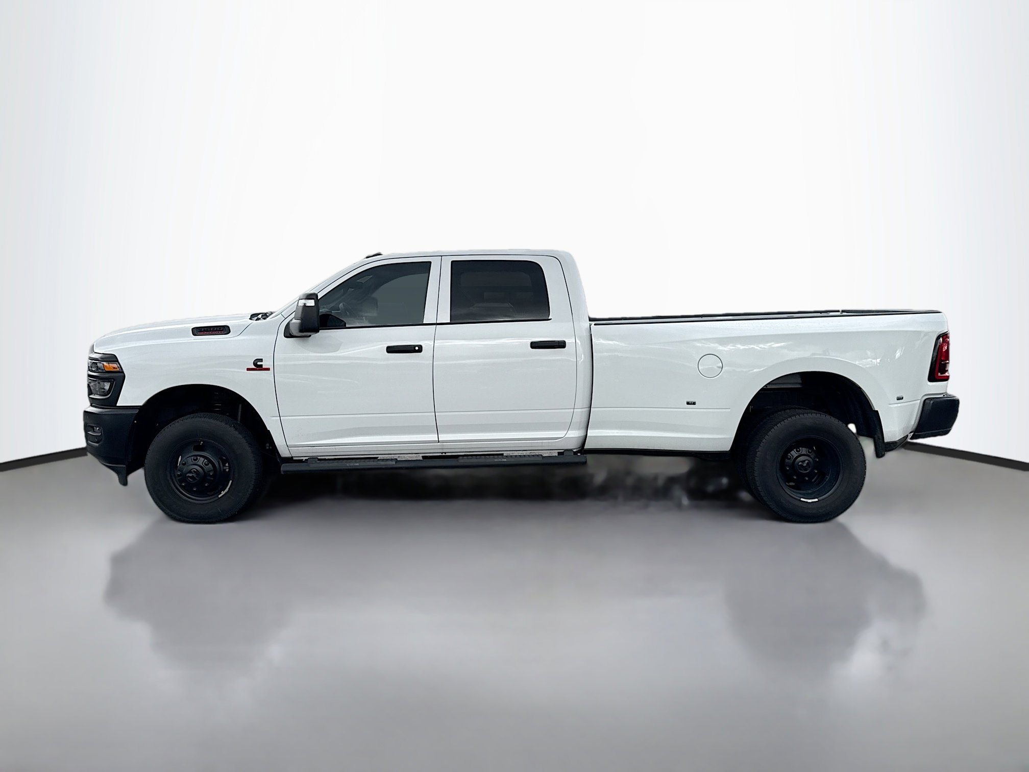 2025 Ram 3500 Tradesman photo 3