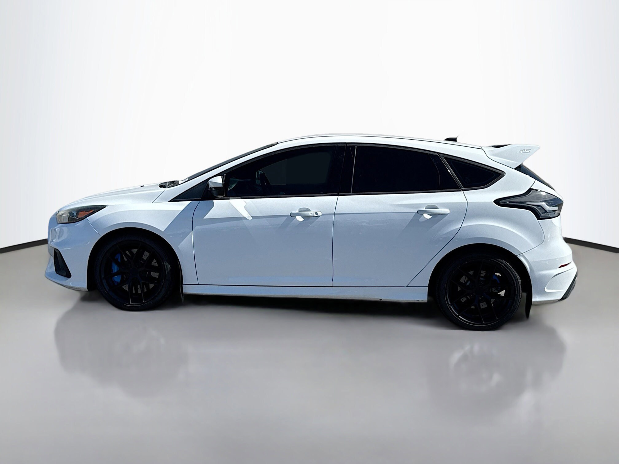 2017 Ford Focus RS photo 2