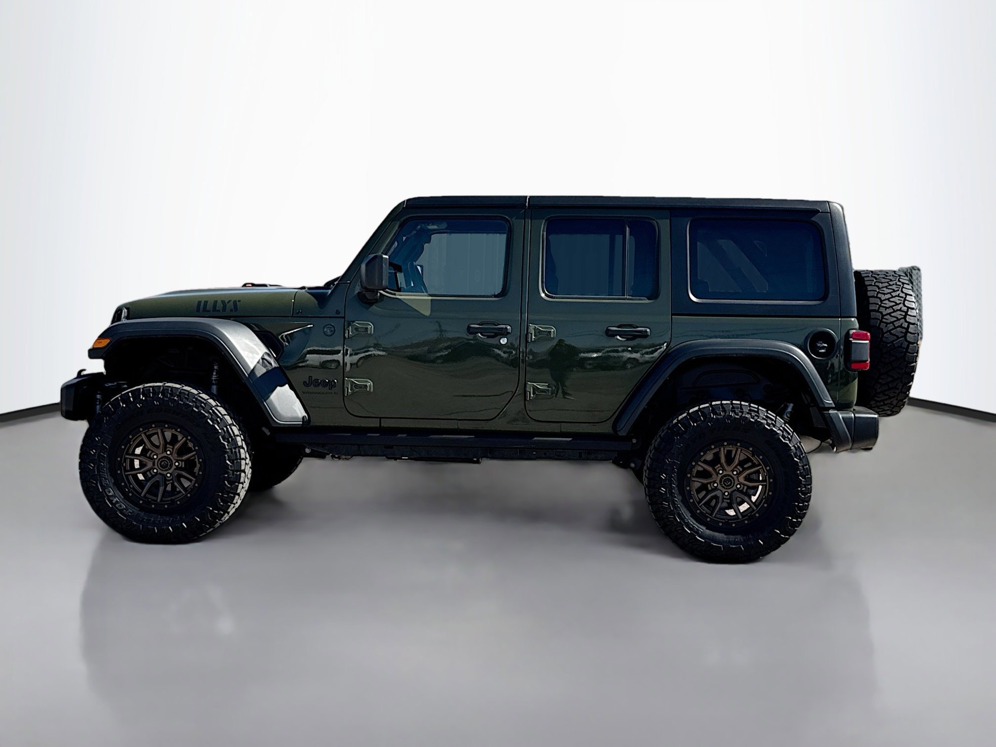 2024 Jeep Wrangler Sport Willys photo 2