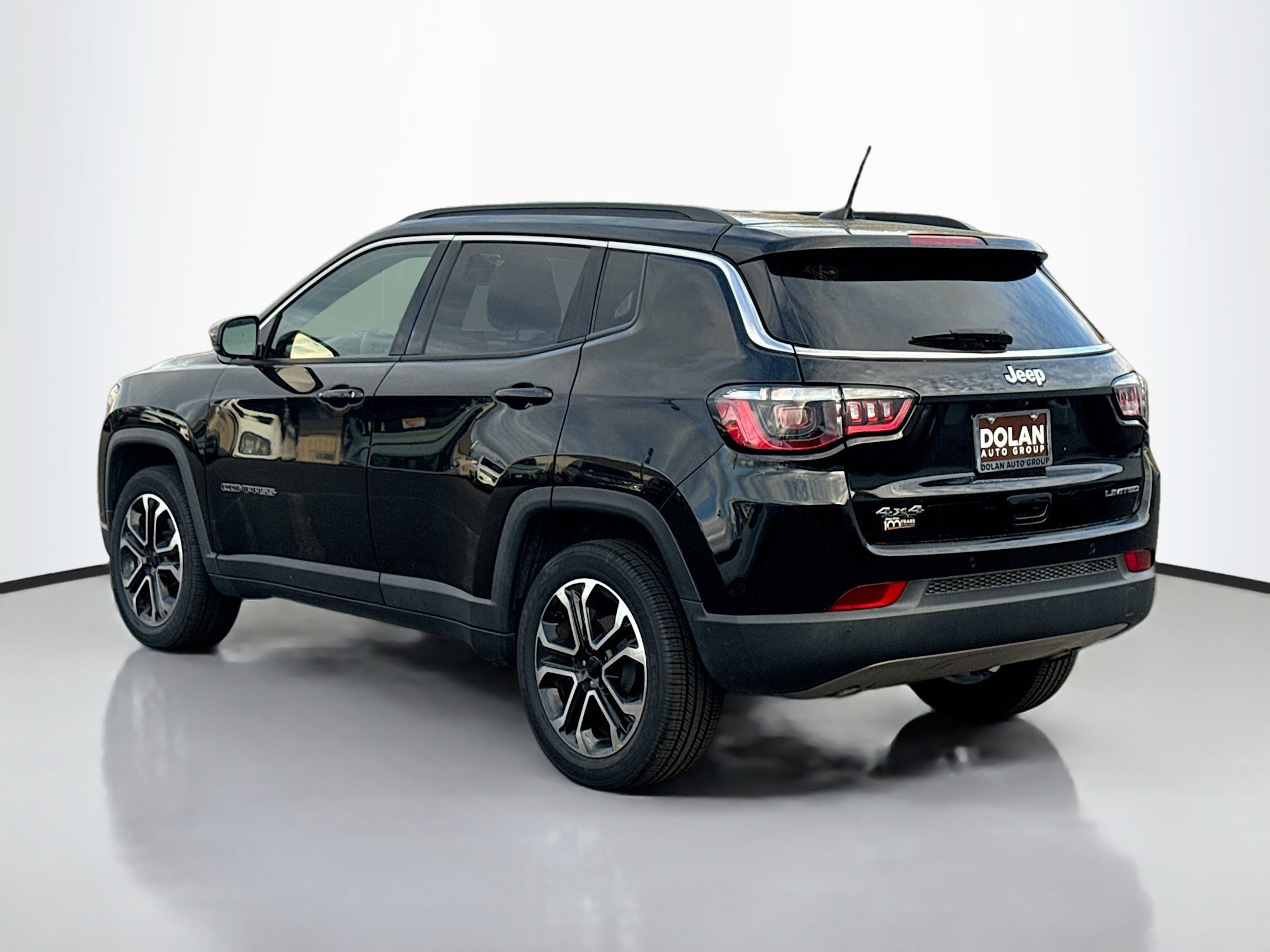 2024 Jeep Compass Limited photo 3