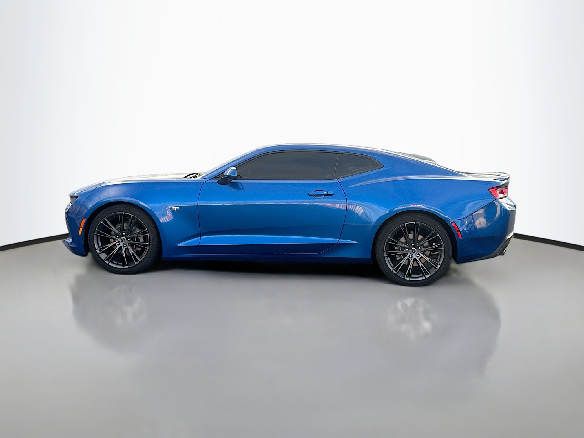 2016 Chevrolet Camaro 2LT photo 3