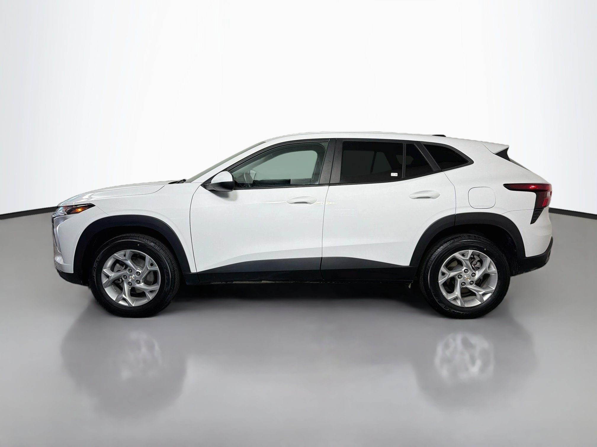 Used 2024 Chevrolet Trax LS with VIN KL77LFE28RC182378 for sale in Fernley, NV