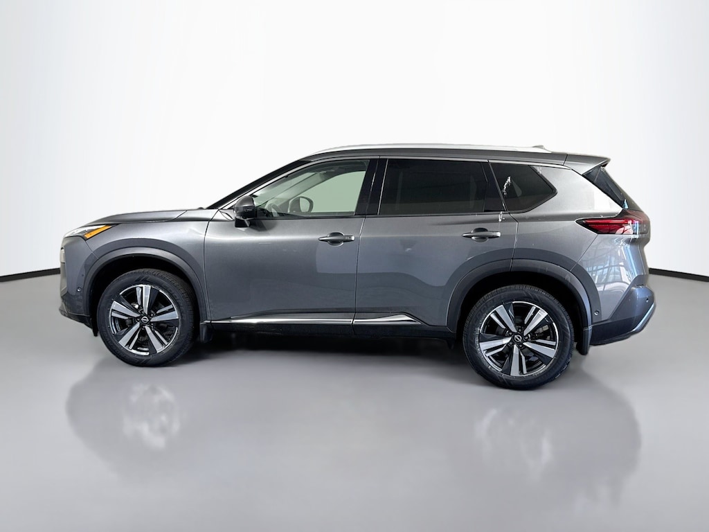 Used 2023 Nissan Rogue SL Sport Utility