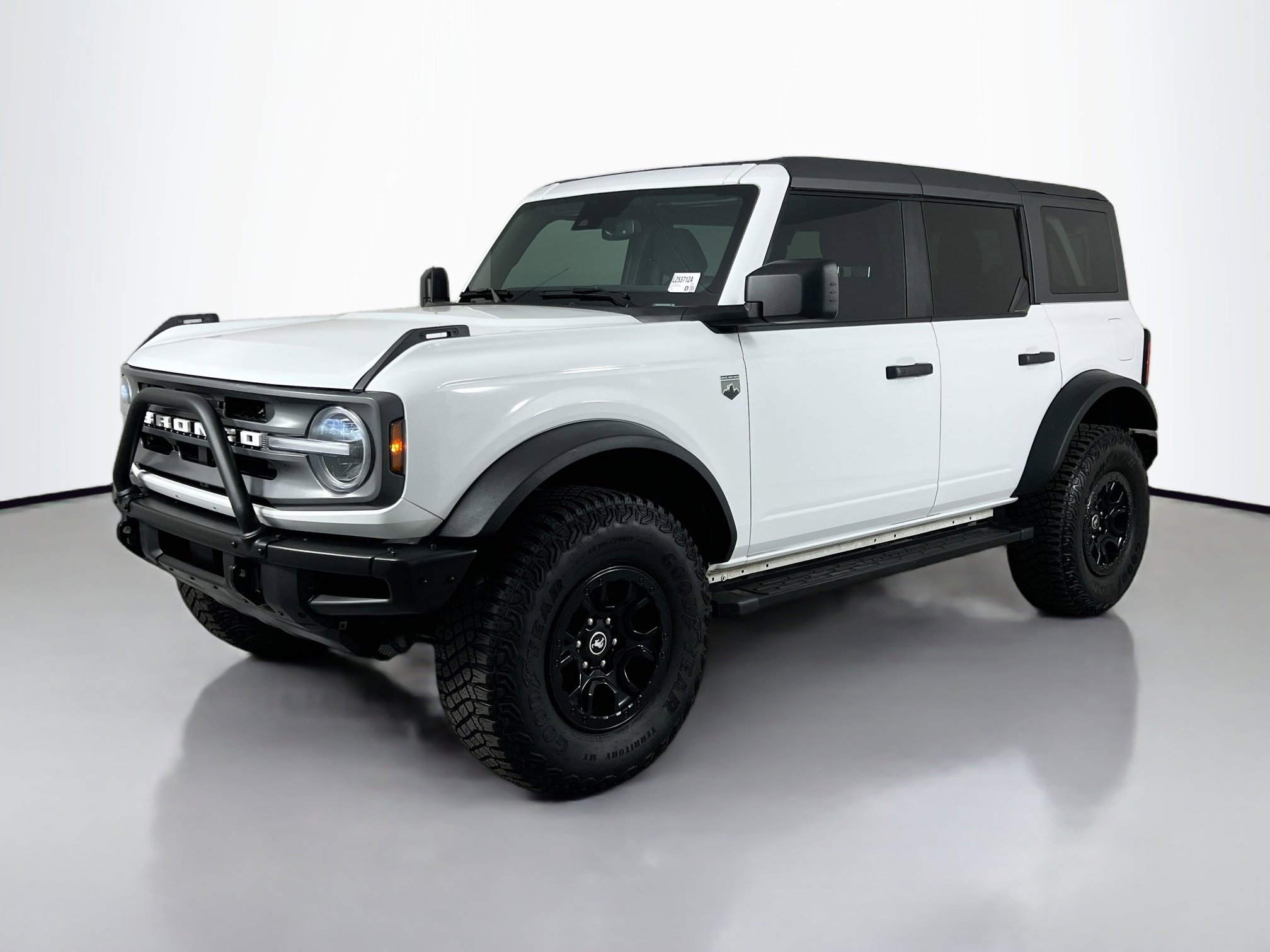 2023 Ford Bronco Big Bend photo 2