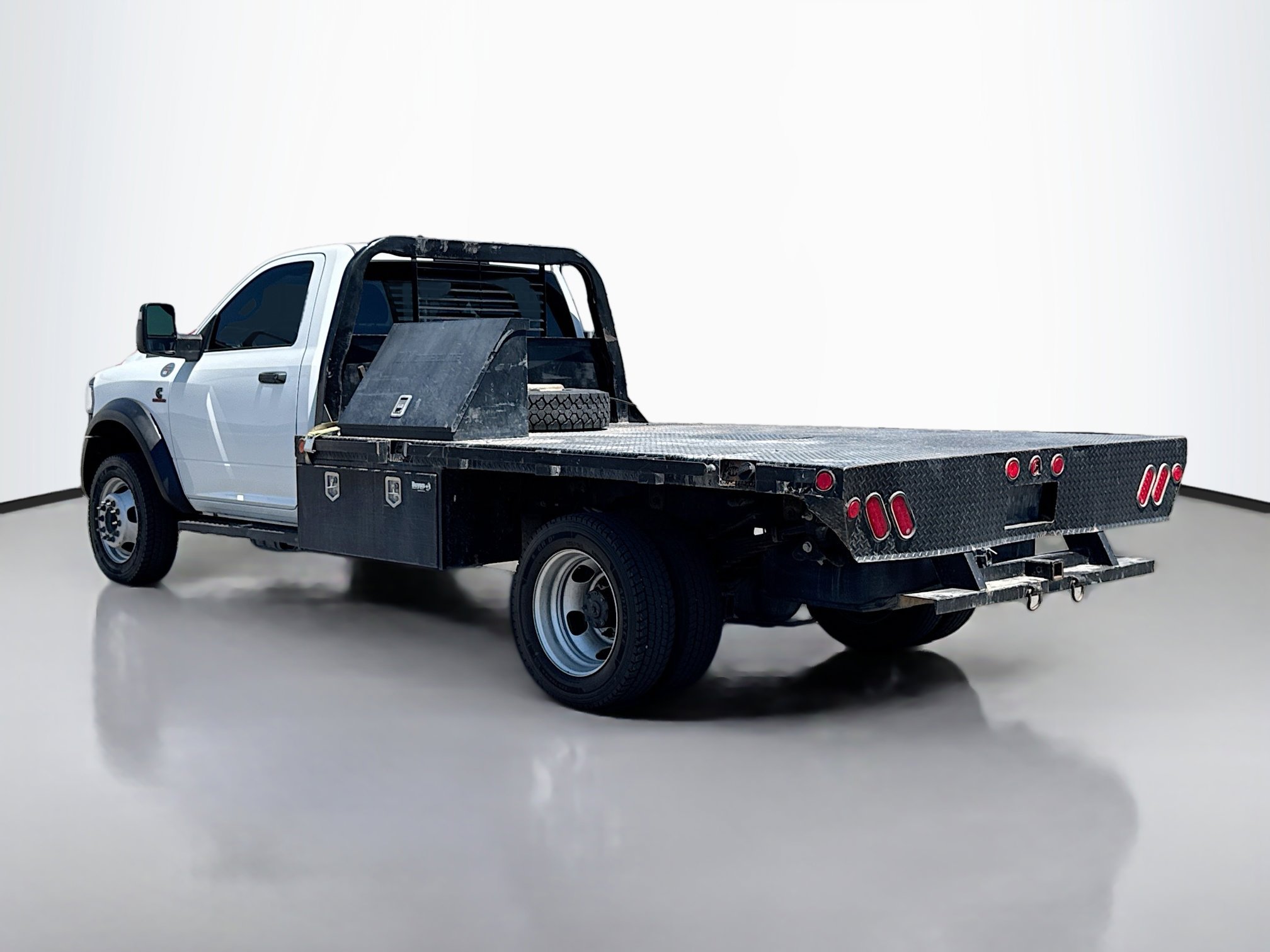2023 Ram 4500 Tradesman SLT photo 4