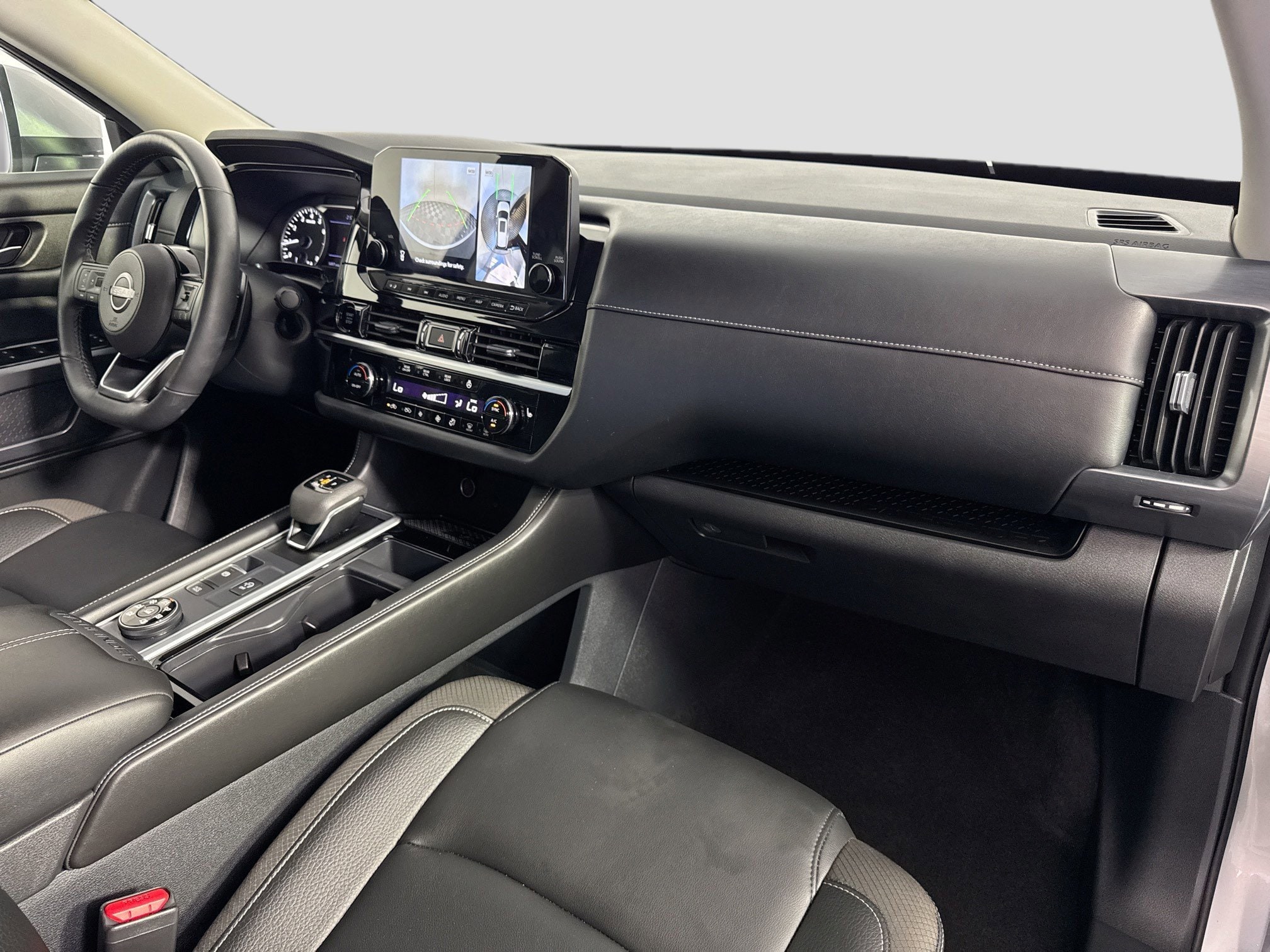 2025 Nissan Pathfinder SL - Photo 26