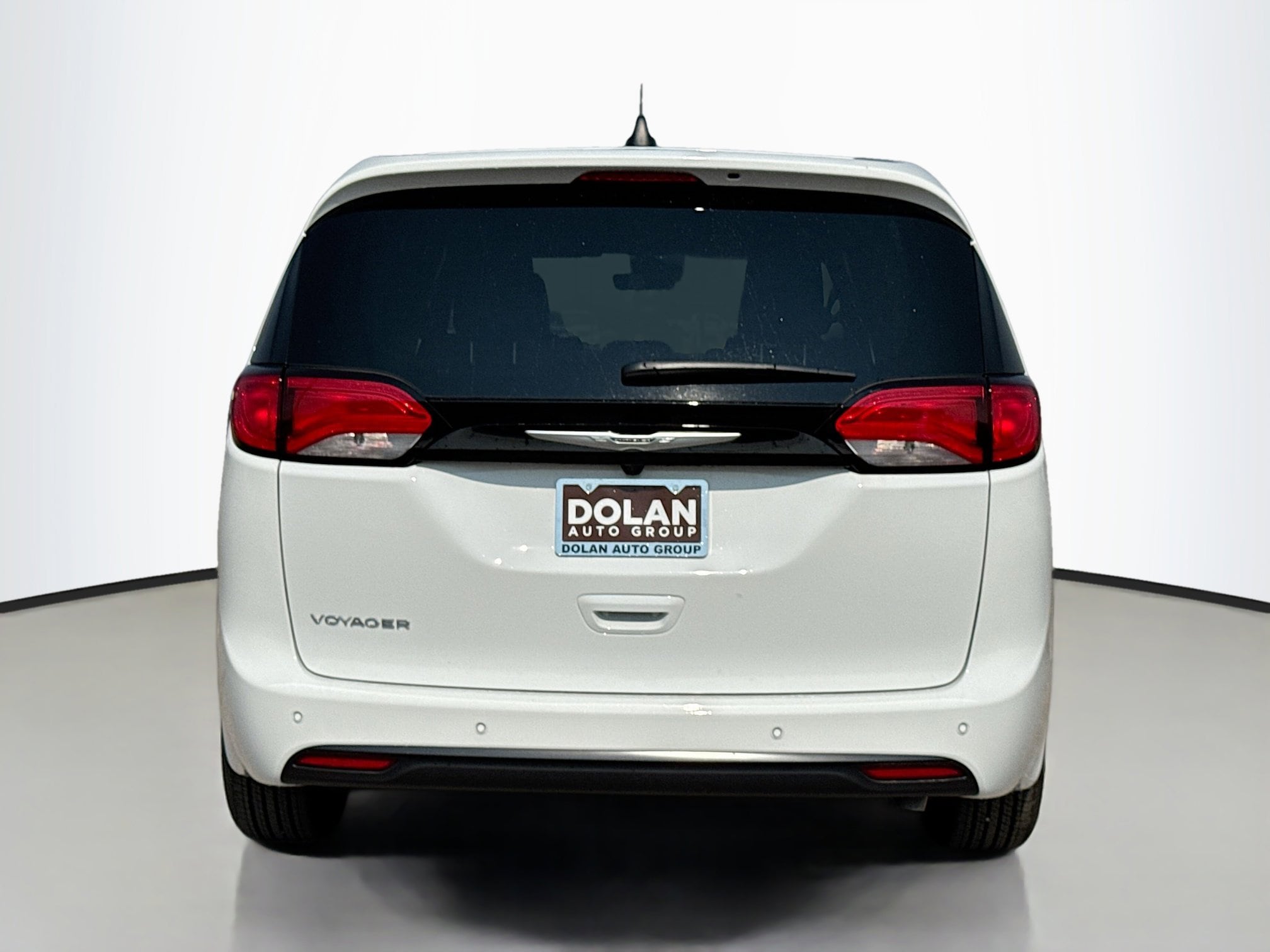 2026 Chrysler Voyager LX - Photo 11