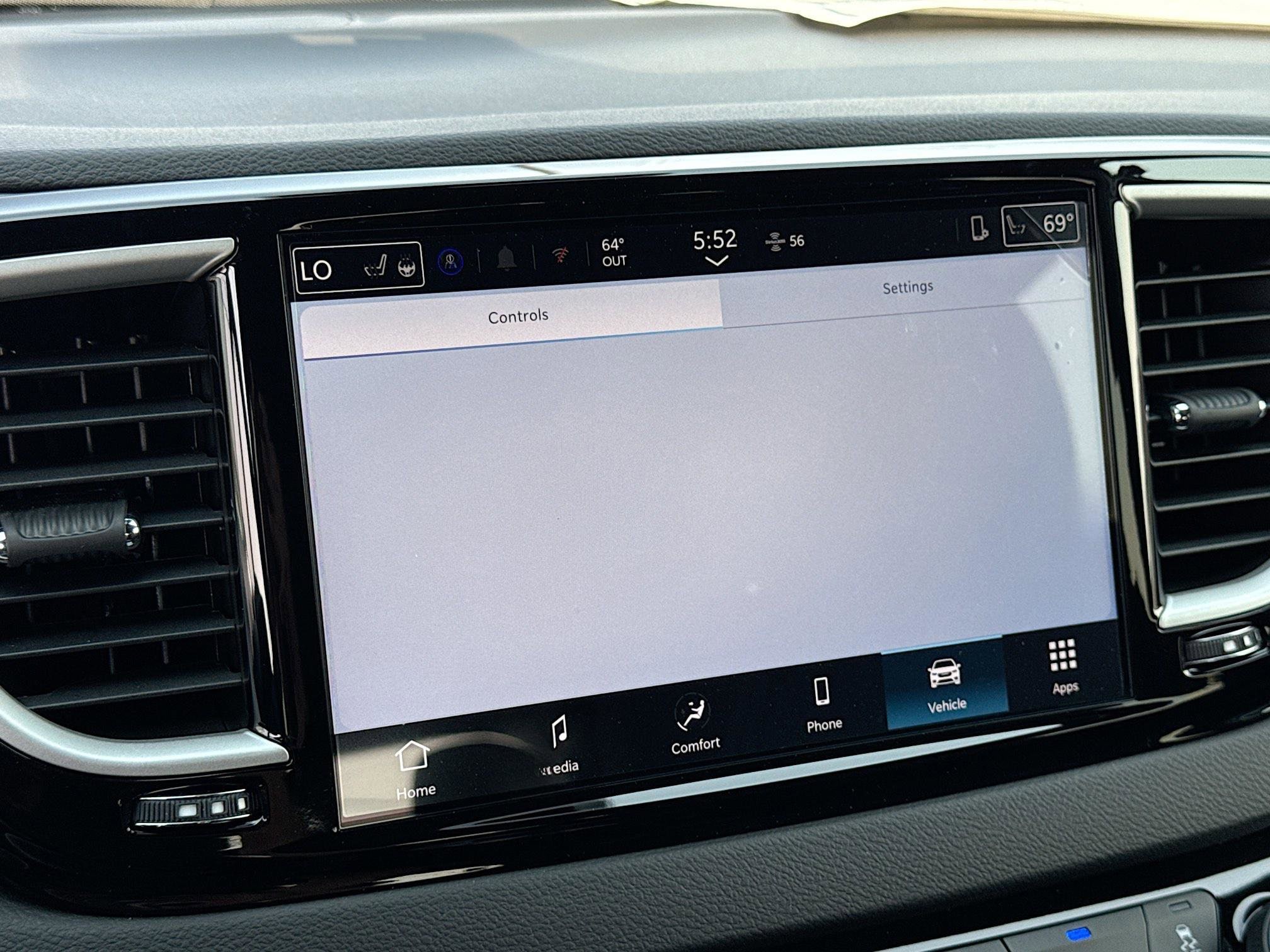 2026 Chrysler Voyager LX - Photo 18