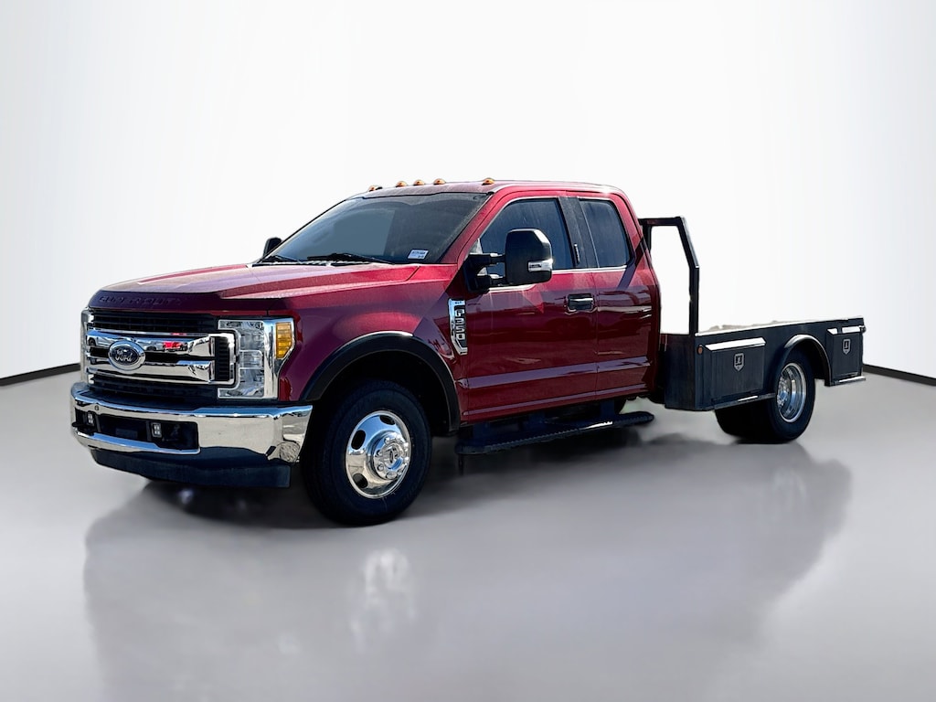Used 2017 Ford F-350 Chassis  Extended Cab Chassis-Cab