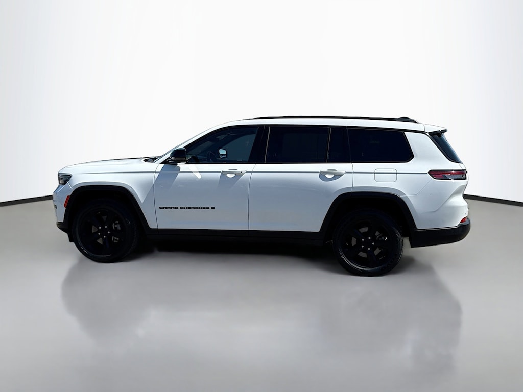 Used 2023 Jeep Grand Cherokee L Laredo Sport Utility