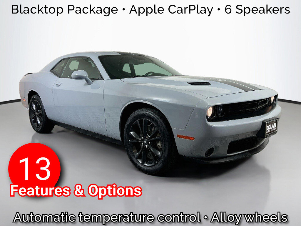2022 Dodge Challenger SXT 2dr Car