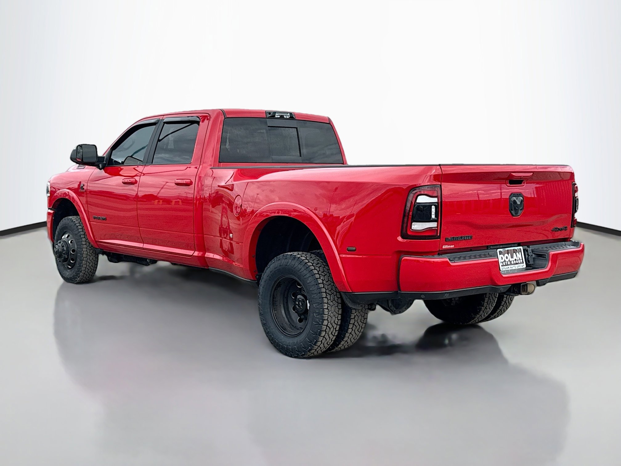 2022 Ram 3500 Laramie photo 3
