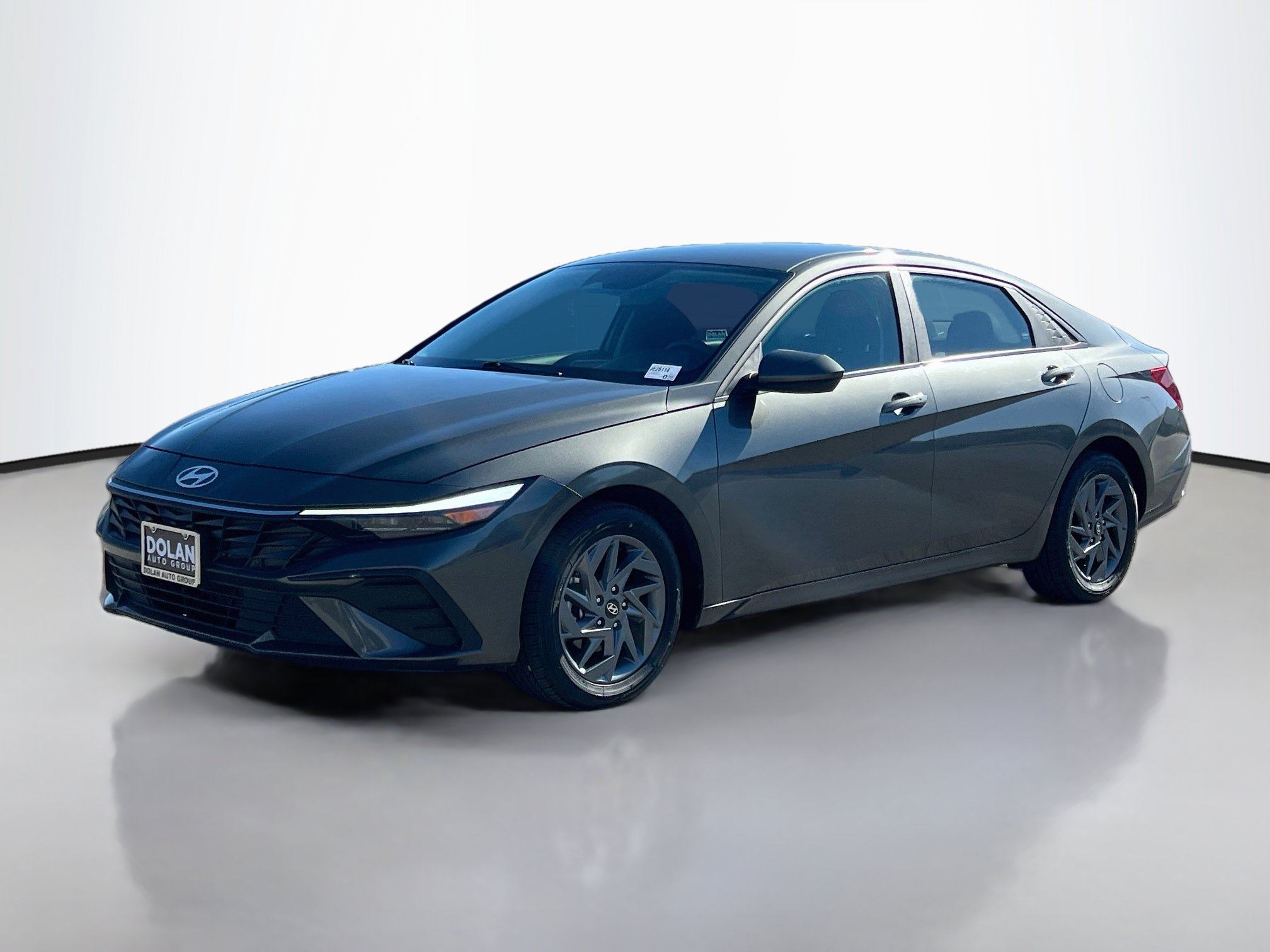 Used 2024 Hyundai Elantra SEL 4dr Car