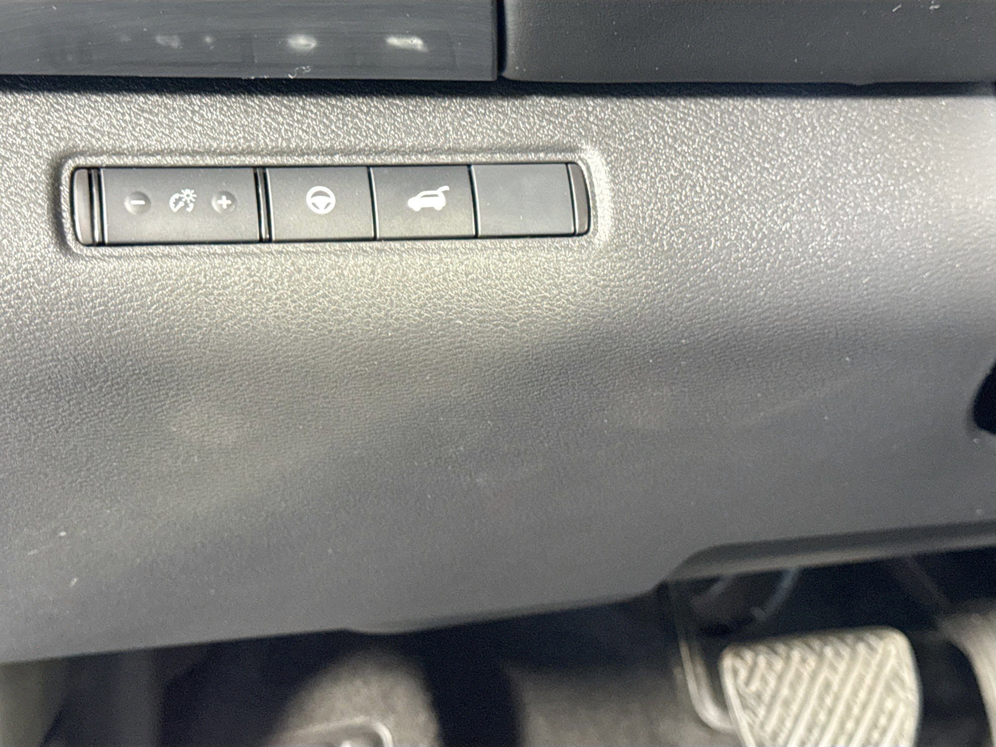2025 Nissan Pathfinder SL - Photo 39