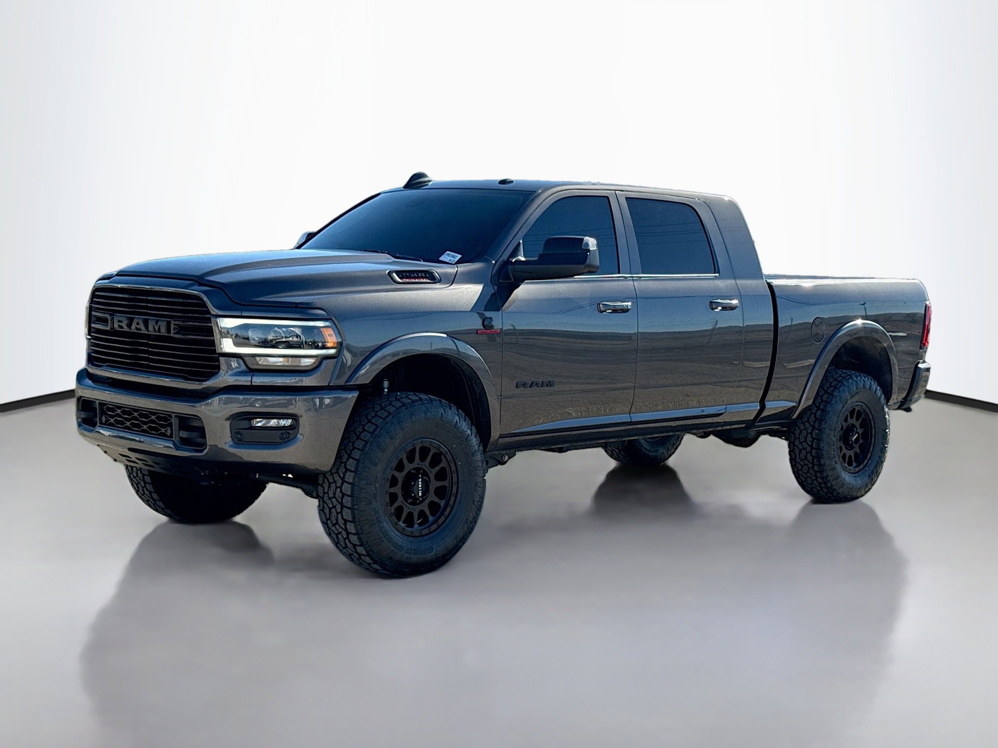 2022 Ram 2500 Laramie photo 2
