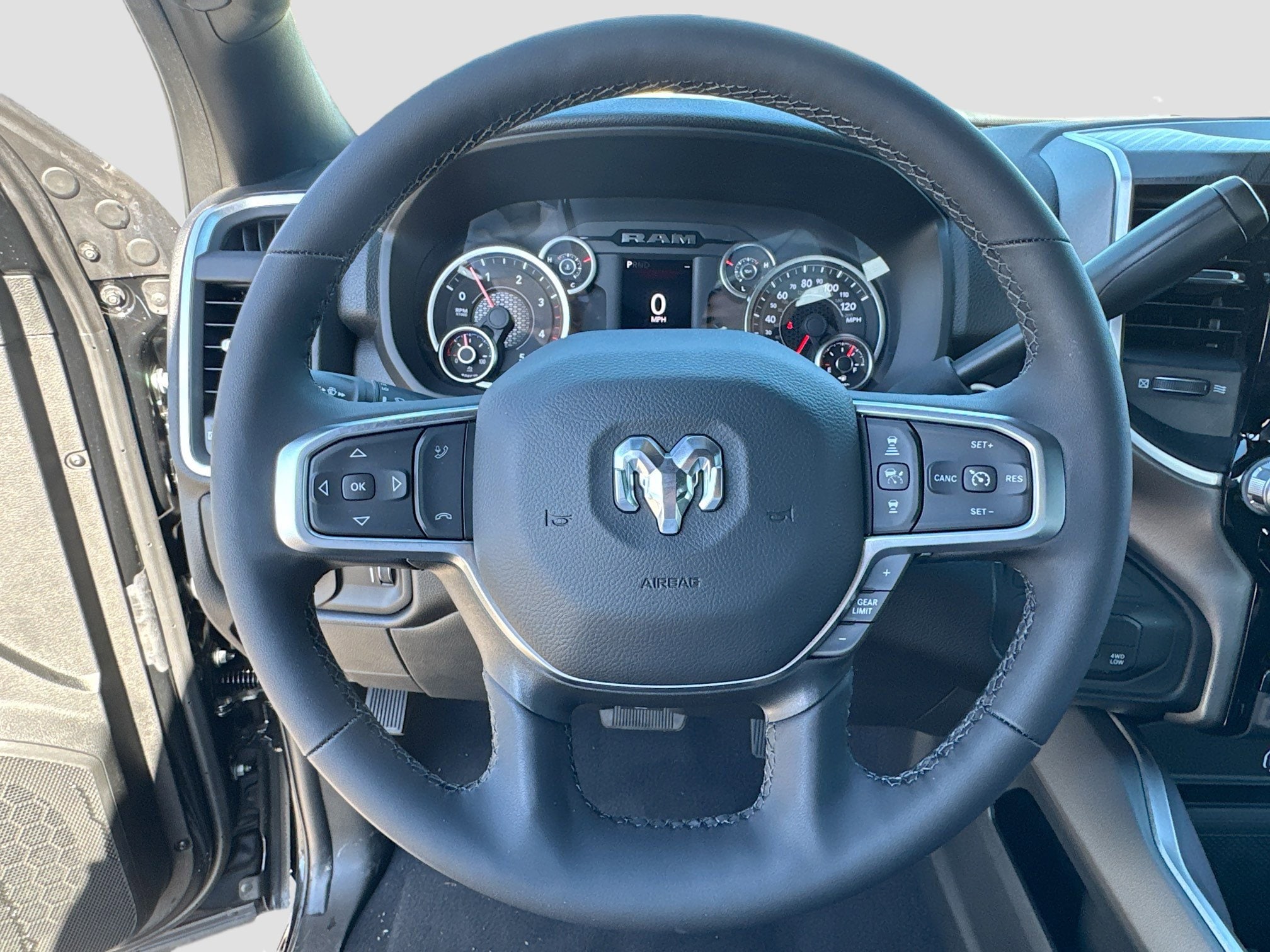 2026 RAM 2500 Big Horn - Photo 17