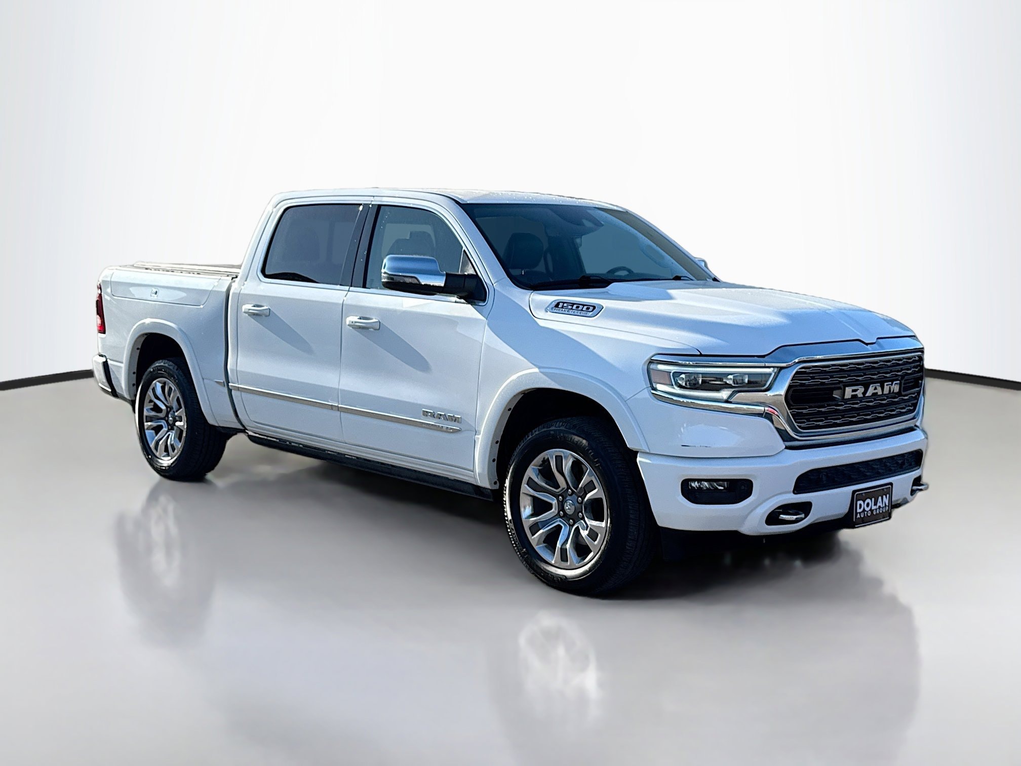 2023 RAM 1500 Limited 4x4 Crew Cab 5'7's photo