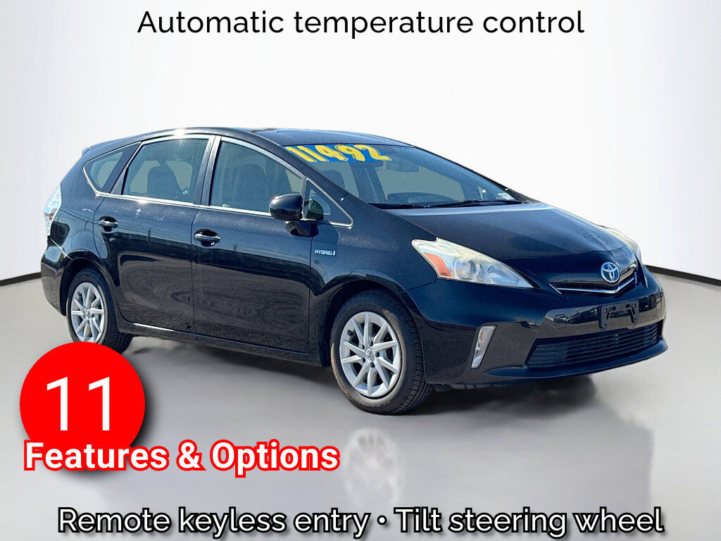2014 Toyota Prius v Station Wagon 