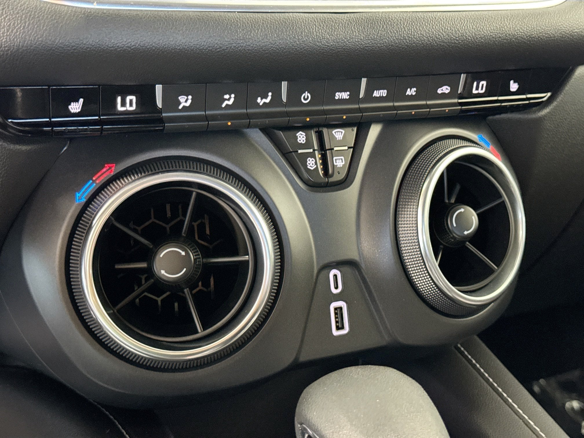 2024 Chevrolet Blazer 2LT - Photo 14