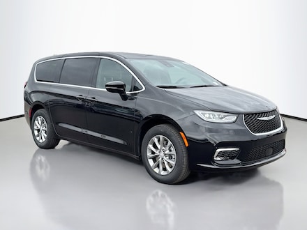 2026 Chrysler Pacifica Select Passenger Van