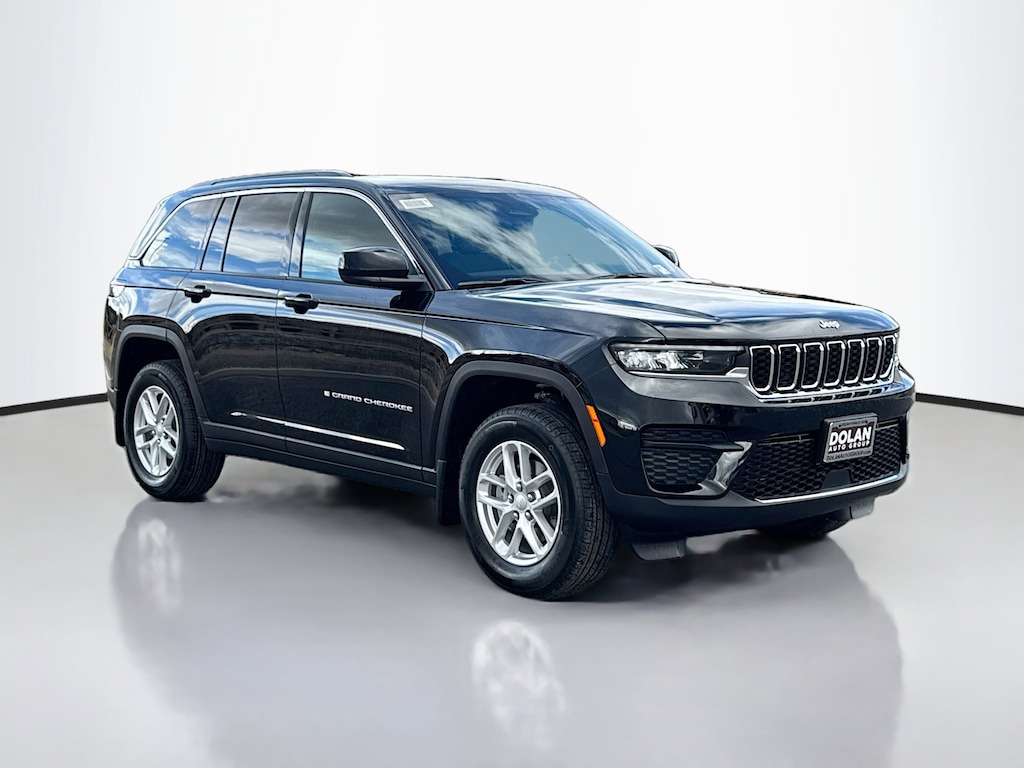 New 2026 Jeep Grand Cherokee Laredo Sport Utility