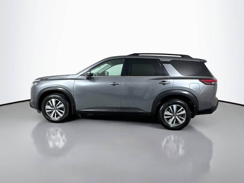 Used 2022 Nissan Pathfinder SV Sport Utility