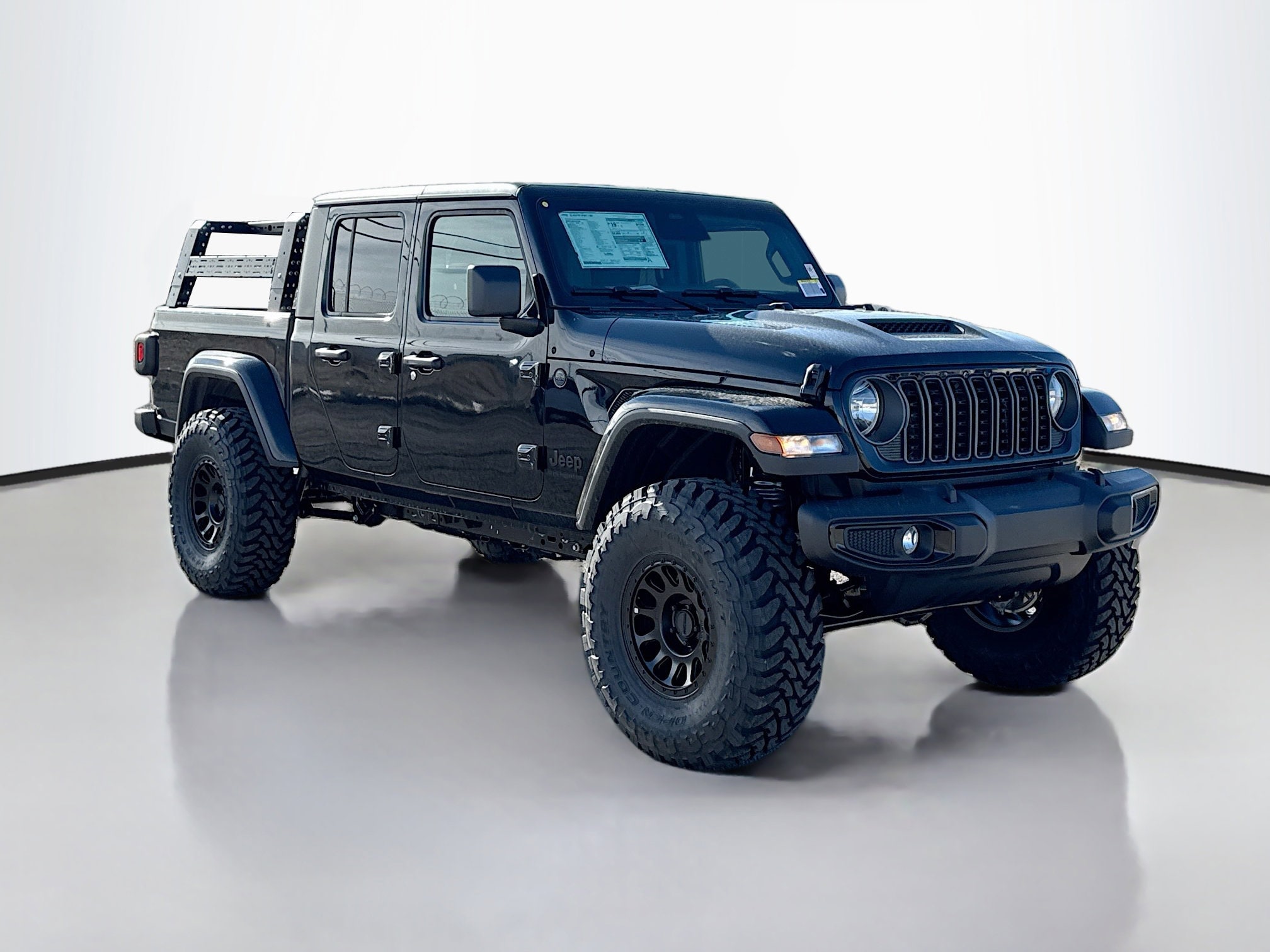 2026 Jeep Gladiator Sport S's photo