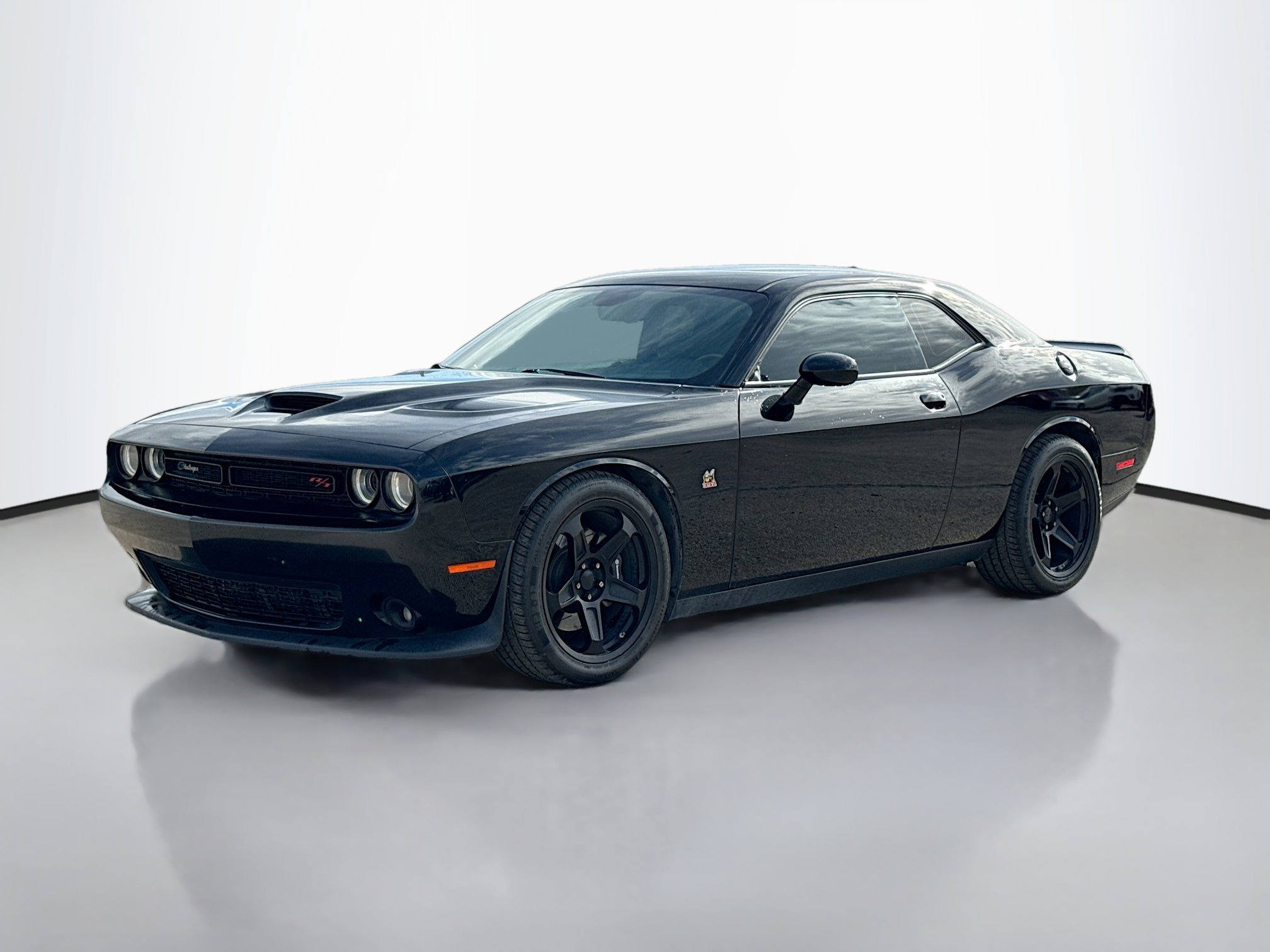 2019 Dodge Challenger R/T Scat Pack photo 2