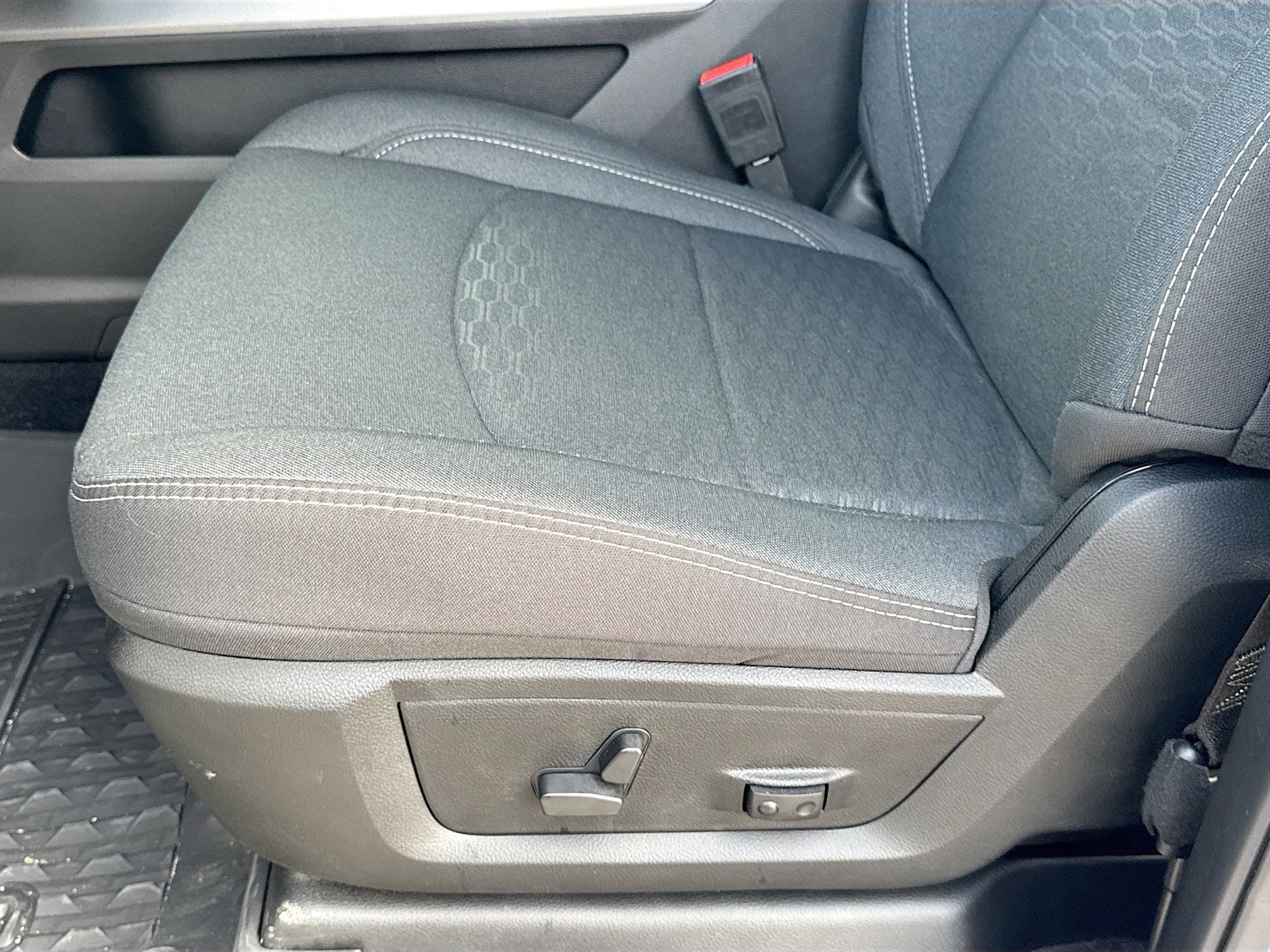 2025 RAM 2500 Big Horn - Photo 41