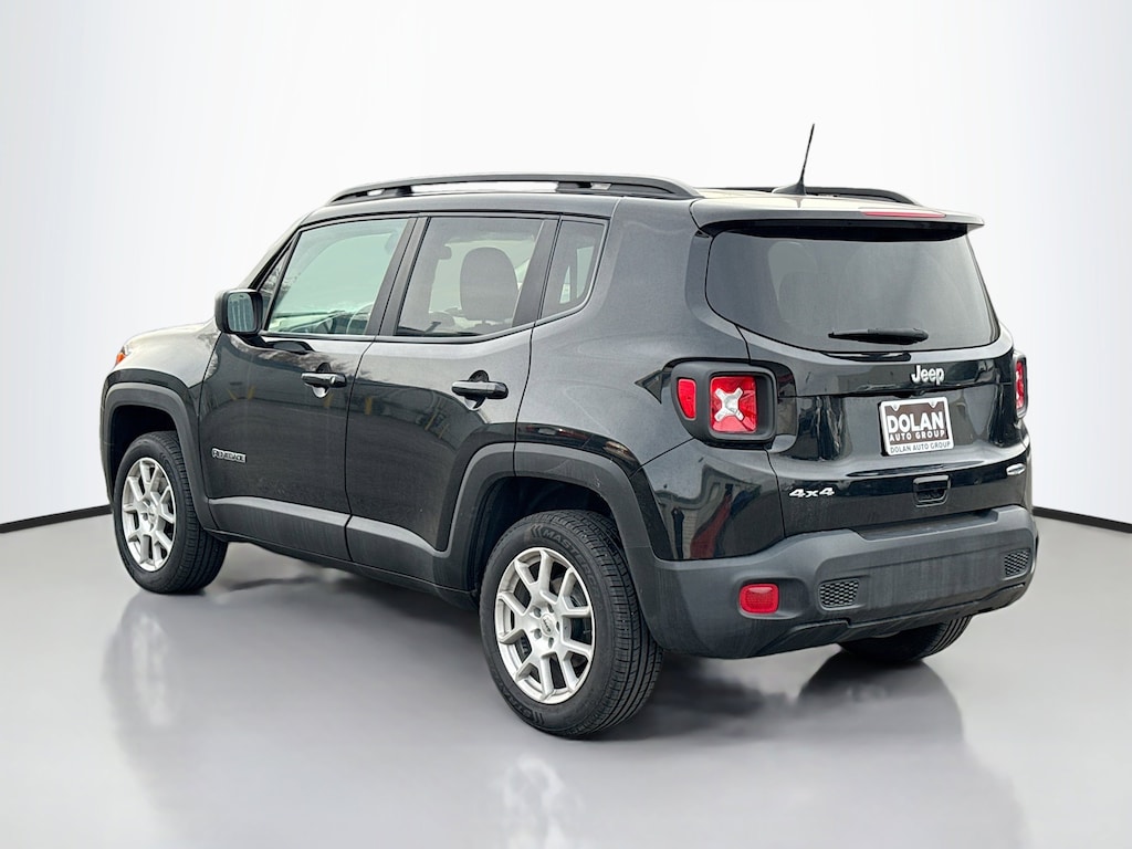 Used 2022 Jeep Renegade Latitude Sport Utility