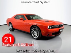 2023 Dodge Challenger SXT 2dr Car