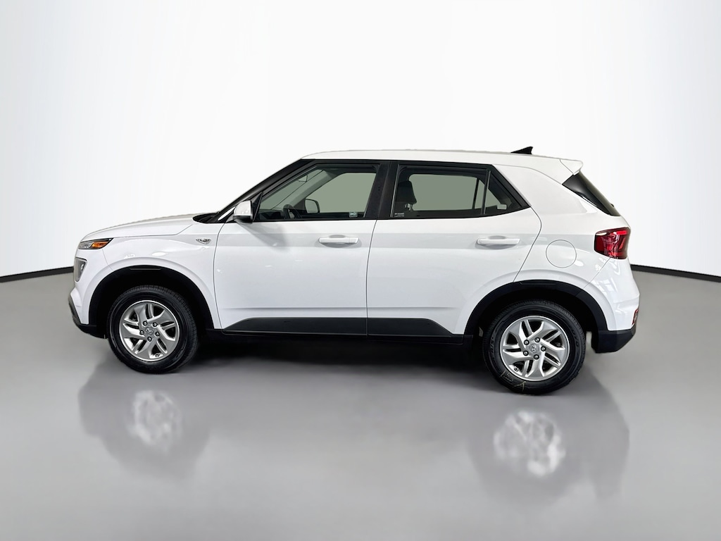 Used 2021 Hyundai Venue SE Sport Utility