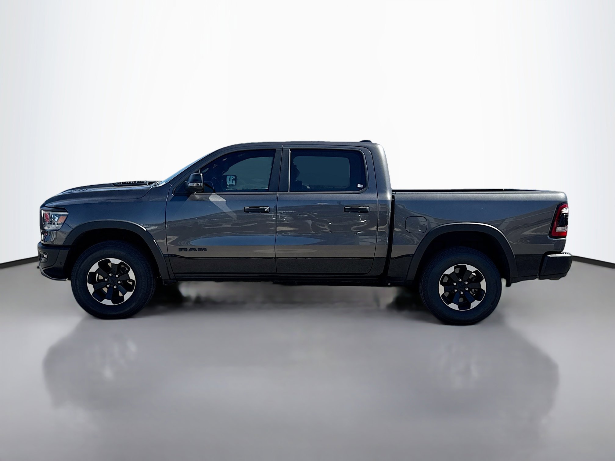 2023 Ram 1500 Rebel photo 3