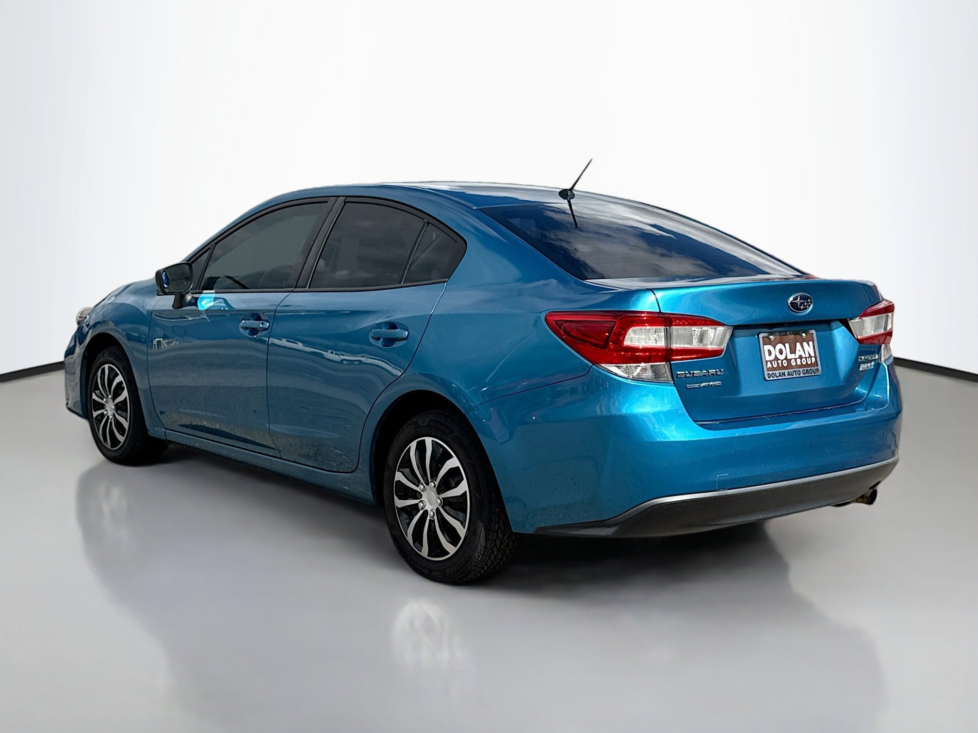 2017 Subaru Impreza 2.0i photo 3
